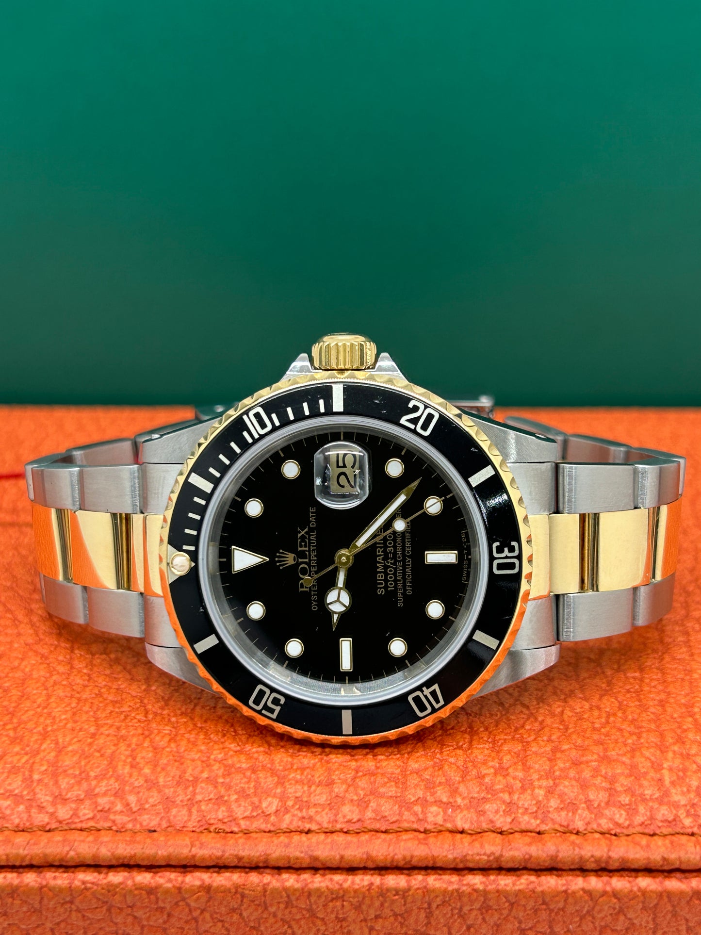 Rolex Submariner Date - Black Dial - 18Kt Yellow Gold& Steel - Ref 16613 - Year 1993