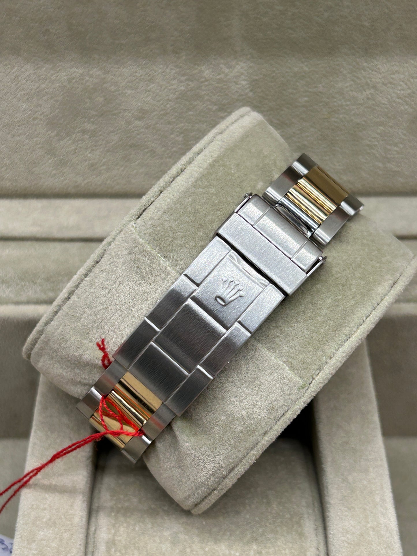 Rolex Submariner Date - Black Dial - 18Kt Yellow Gold& Steel - Ref 16613 - Year 1993