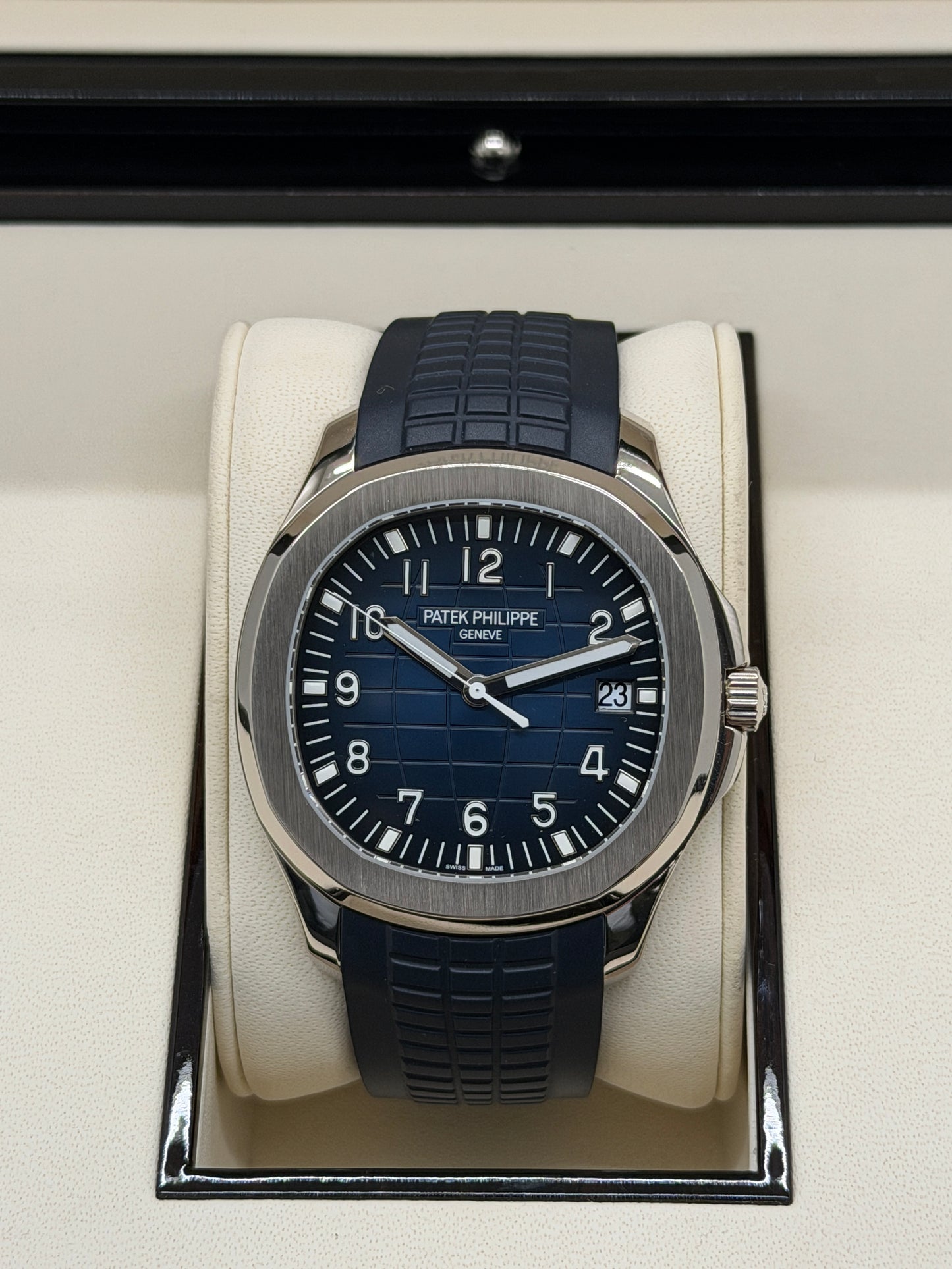 Patek Philippe Aquanaut White Gold - Blue Dial - Year 2017 Ref 5168G-001