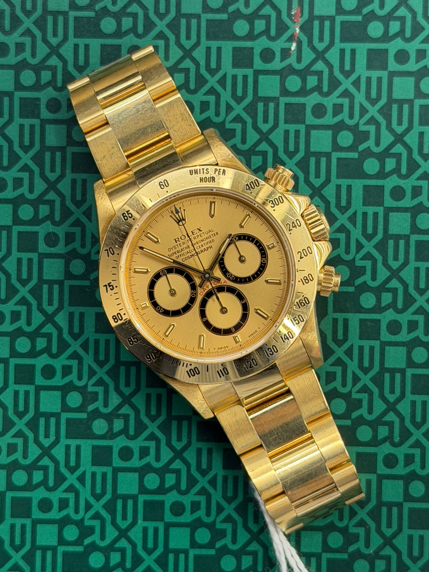 Rolex Daytona El Primero - Champagne Dial - Ser E - Year 1990 Never Polished - First Owner