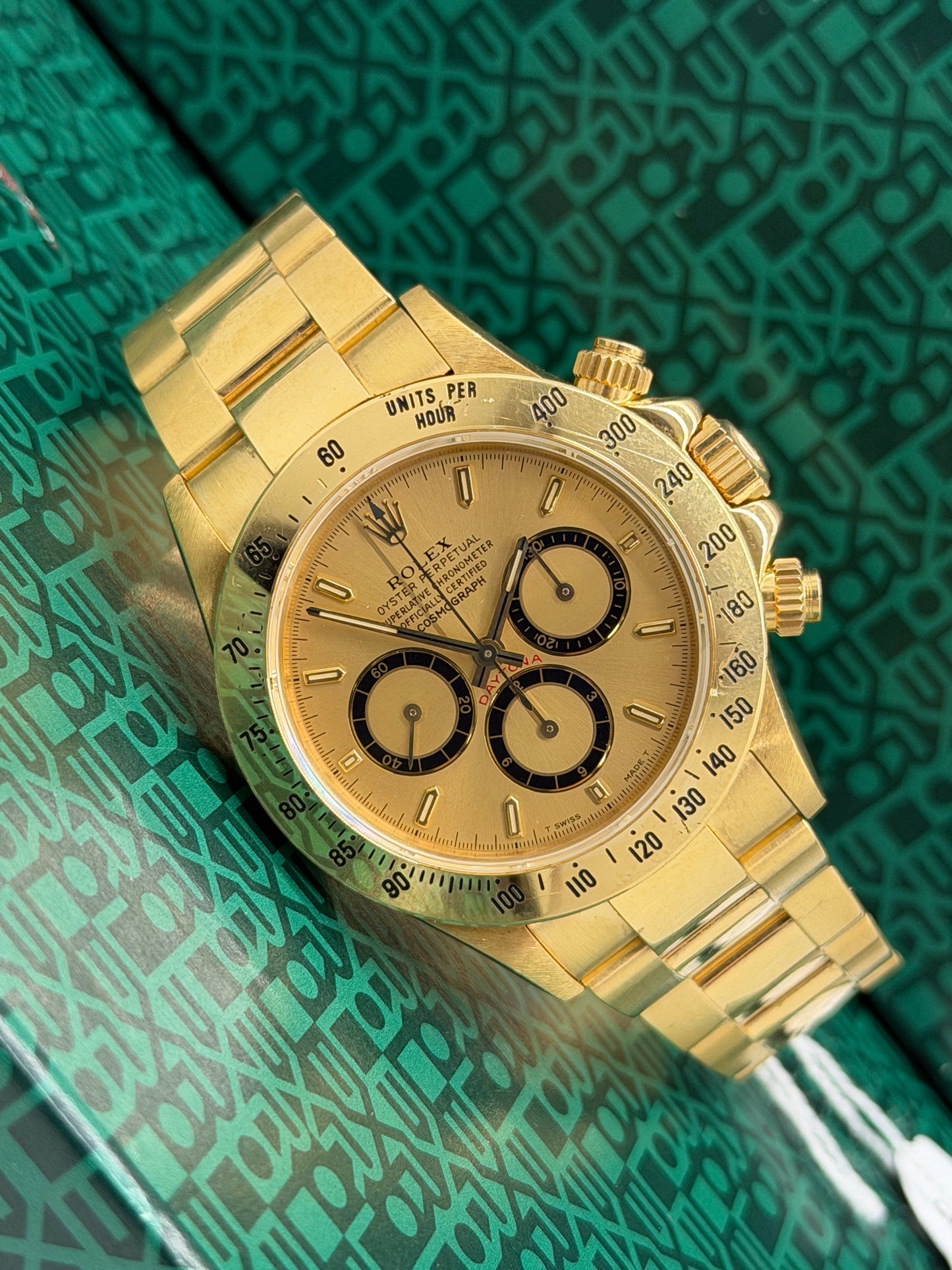 Rolex Daytona El Primero - Champagne Dial - Ser E - Year 1990 Never Polished - First Owner