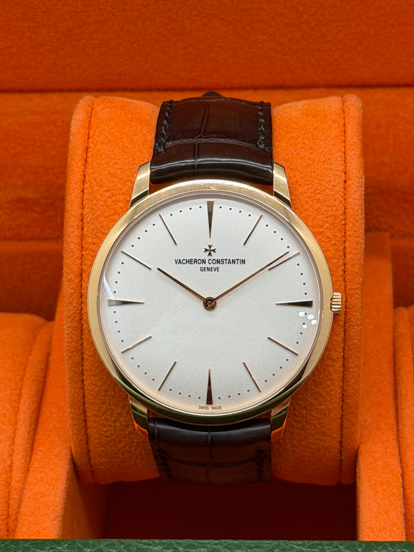 Vacheron Constantin Patrimony 40mm - Rose Gold - White Dial Ref 81180/000R-9159