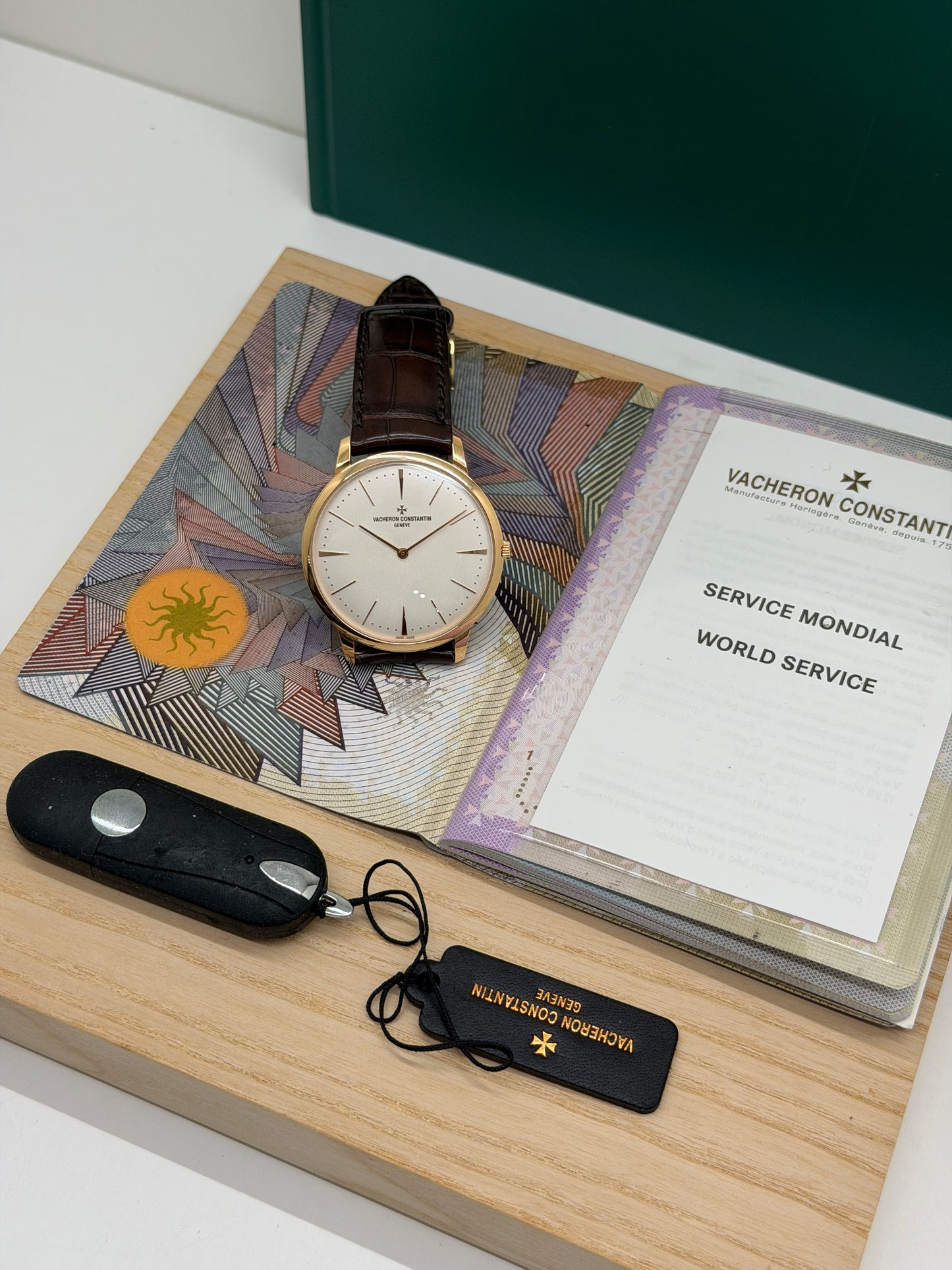 Vacheron Constantin Patrimony 40mm - Rose Gold - White Dial Ref 81180/000R-9159