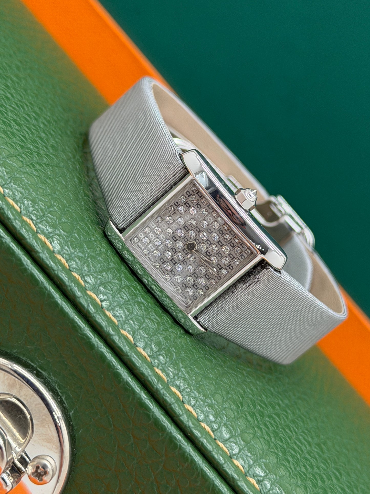 Cartier Tank Française Diamonds Dial - White Gold - Quartz Ref 2517 - WE102631