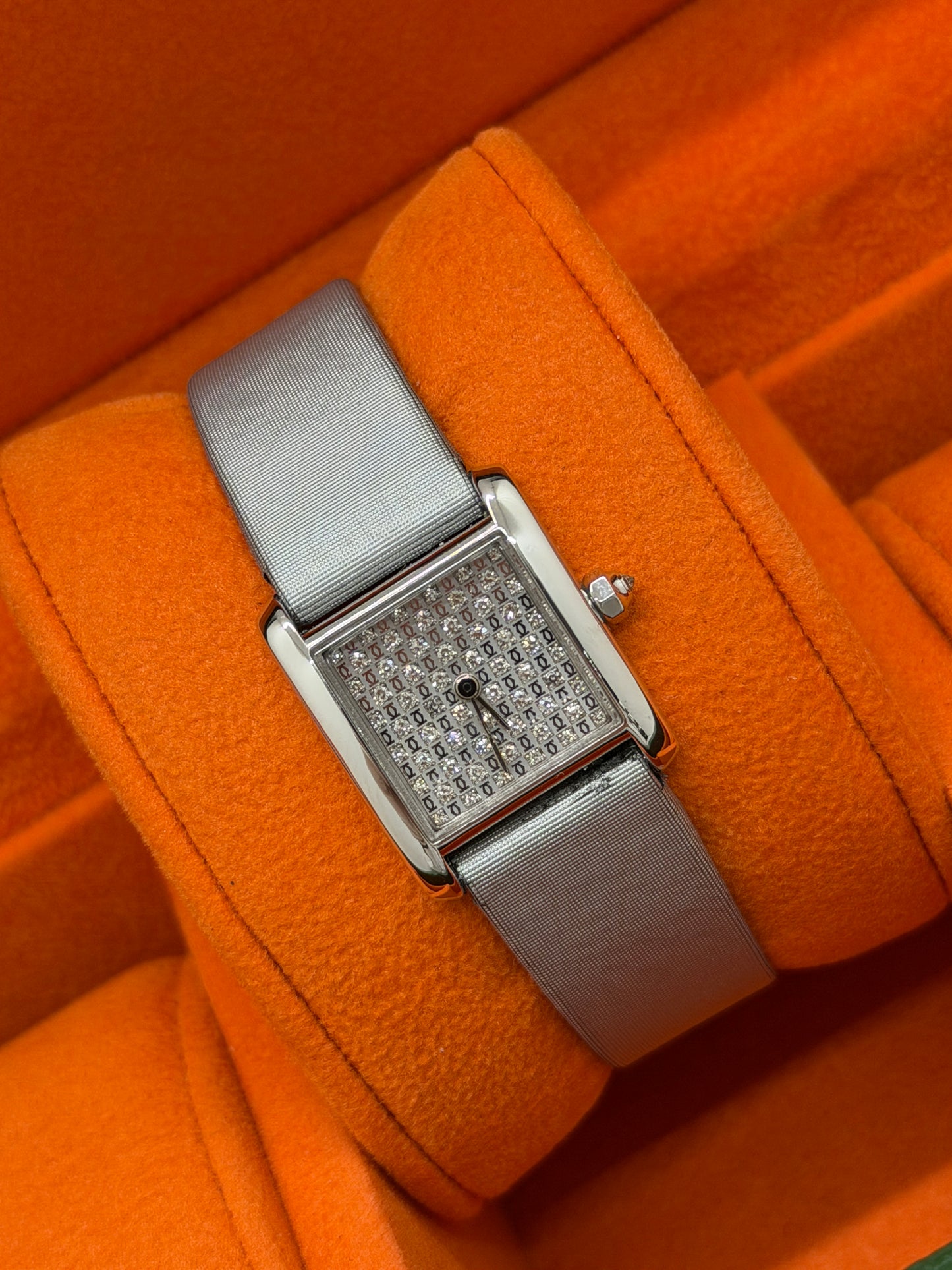 Cartier Tank Française Diamonds Dial - White Gold - Quartz Ref 2517 - WE102631
