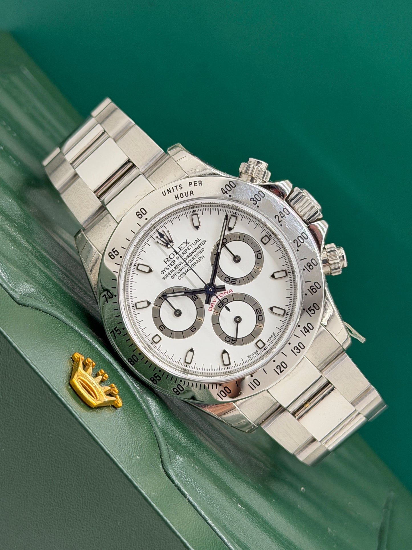 Rolex Daytona Cream Dial - P26 Serial - Ref 116520 NOS - Year 2001 (Partially Stickers)