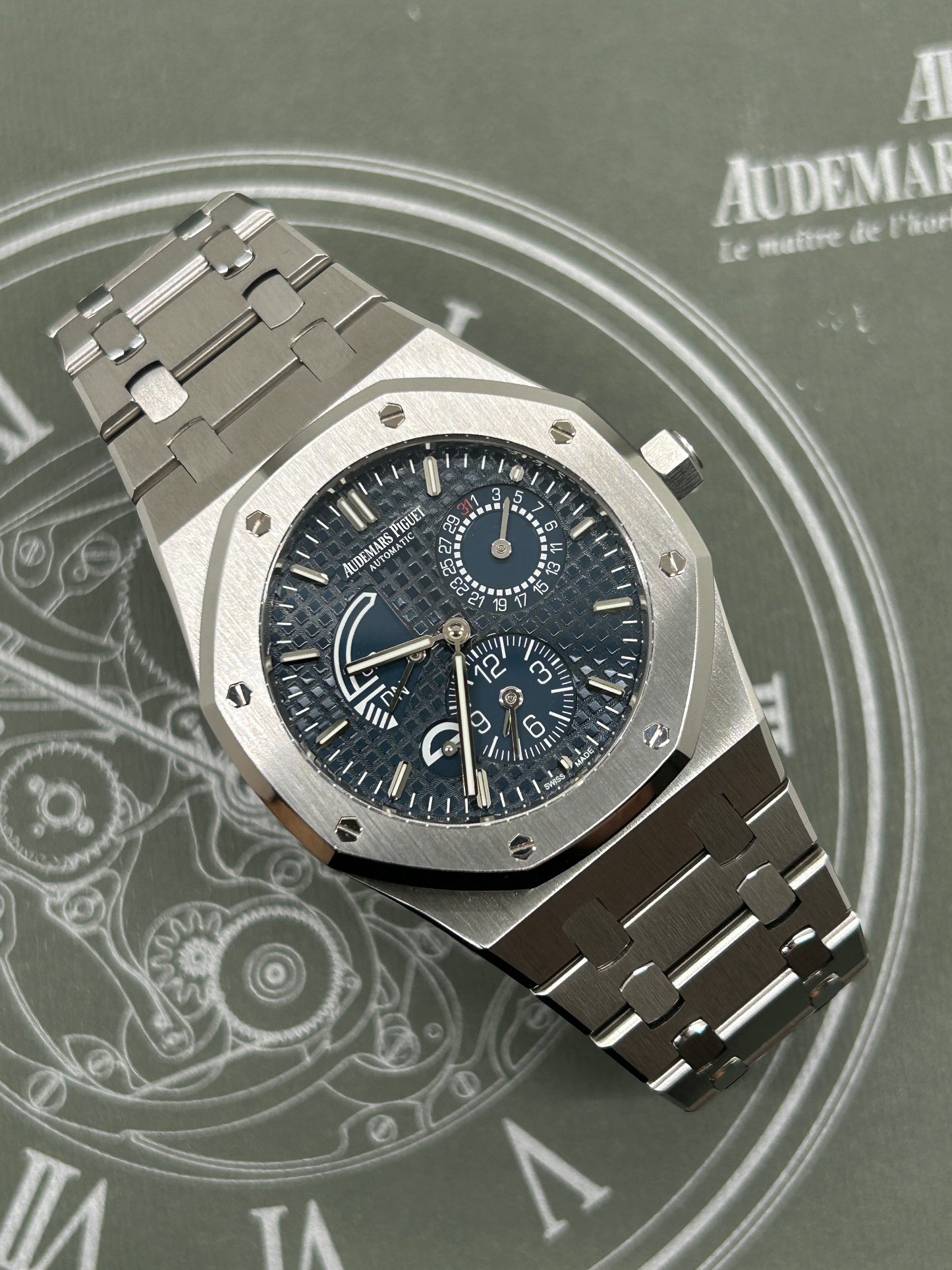 Audemars Piguet - Royal Oak Dual Time 39mm - Blue Dial - Ref 26124ST.OO.D018CR.01- AP Bracelet - Year 2016