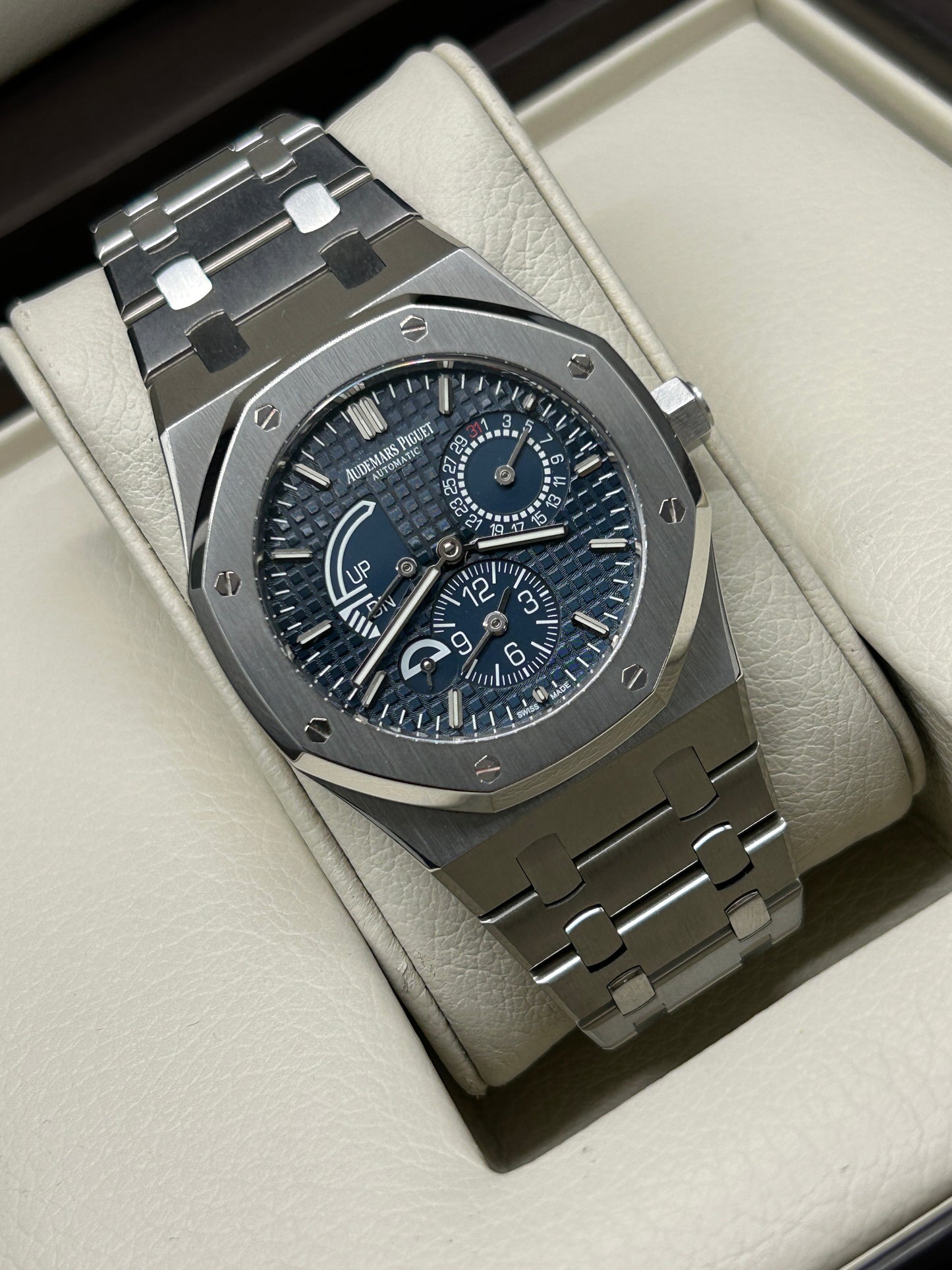 Audemars Piguet - Royal Oak Dual Time 39mm - Blue Dial - Ref 26124ST.OO.D018CR.01- AP Bracelet - Year 2016