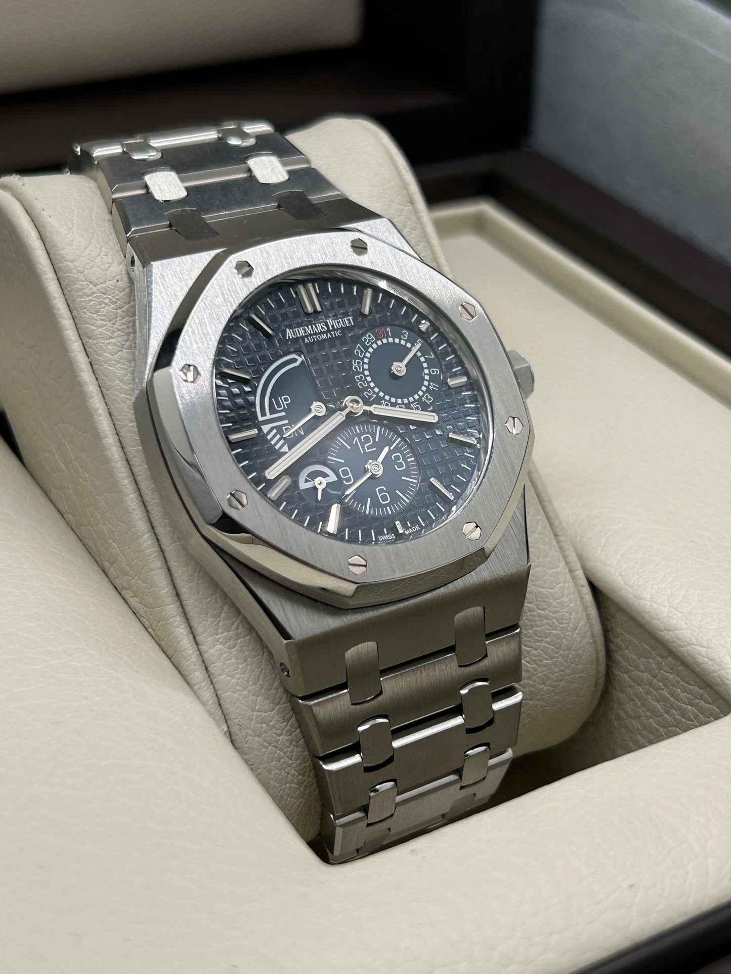 Audemars Piguet - Royal Oak Dual Time 39mm - Blue Dial - Ref 26124ST.OO.D018CR.01- AP Bracelet - Year 2016