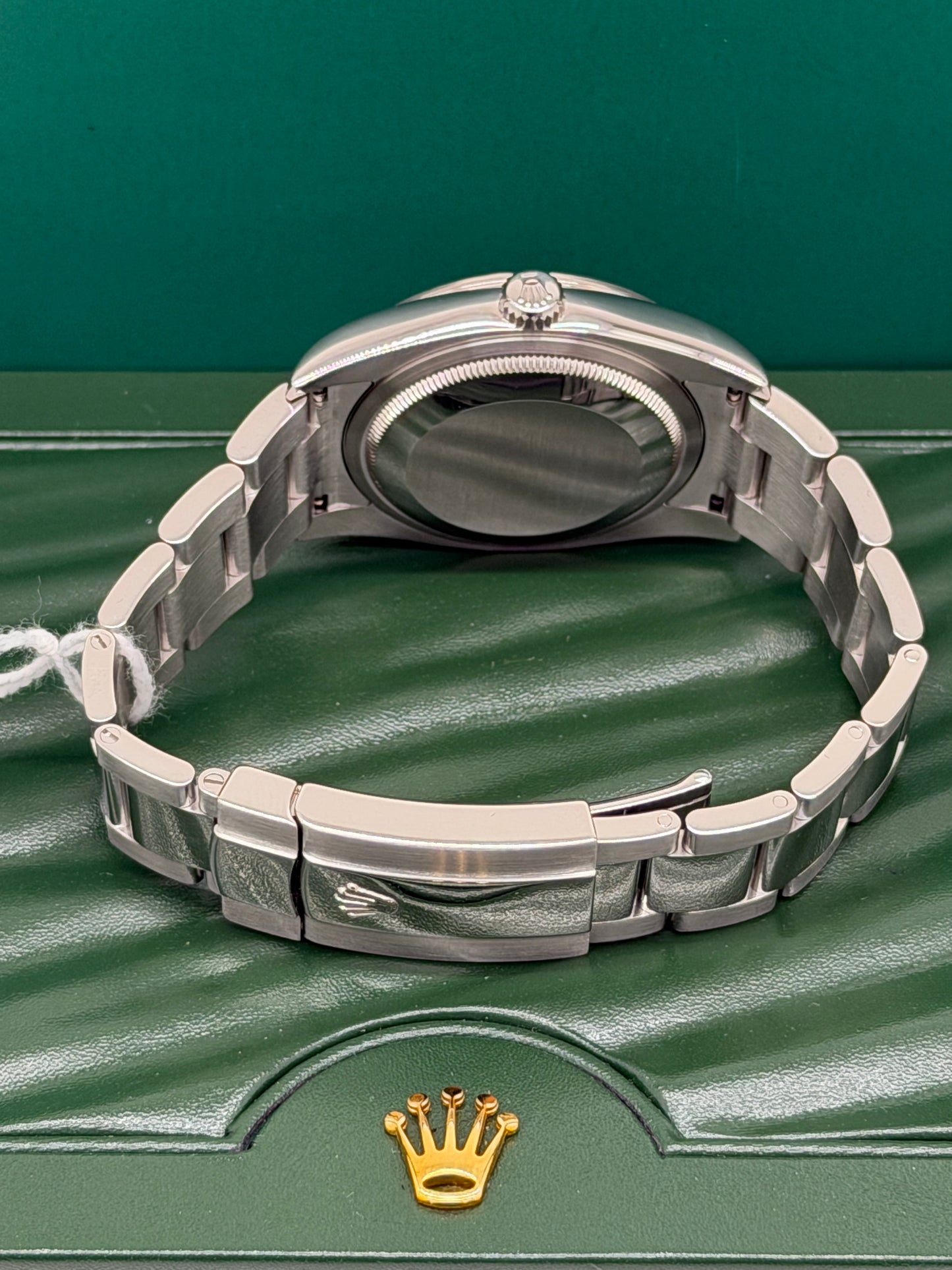 Rolex Datejust 36 Silver Wave Dial - Factory Diamonds Bezel Ref 116244 - Year 2011