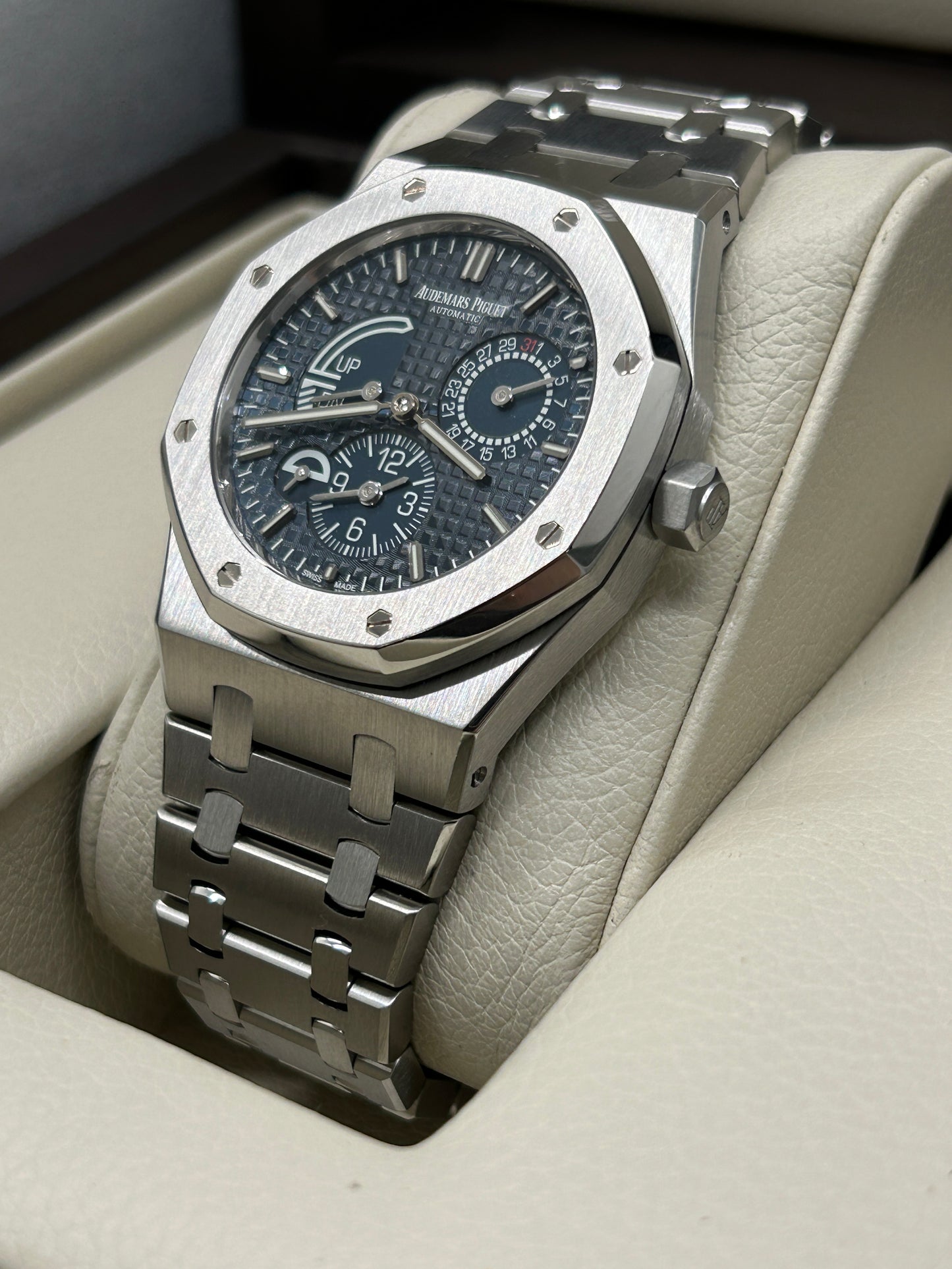 Audemars Piguet - Royal Oak Dual Time 39mm - Blue Dial - Ref 26124ST.OO.D018CR.01- AP Bracelet - Year 2016