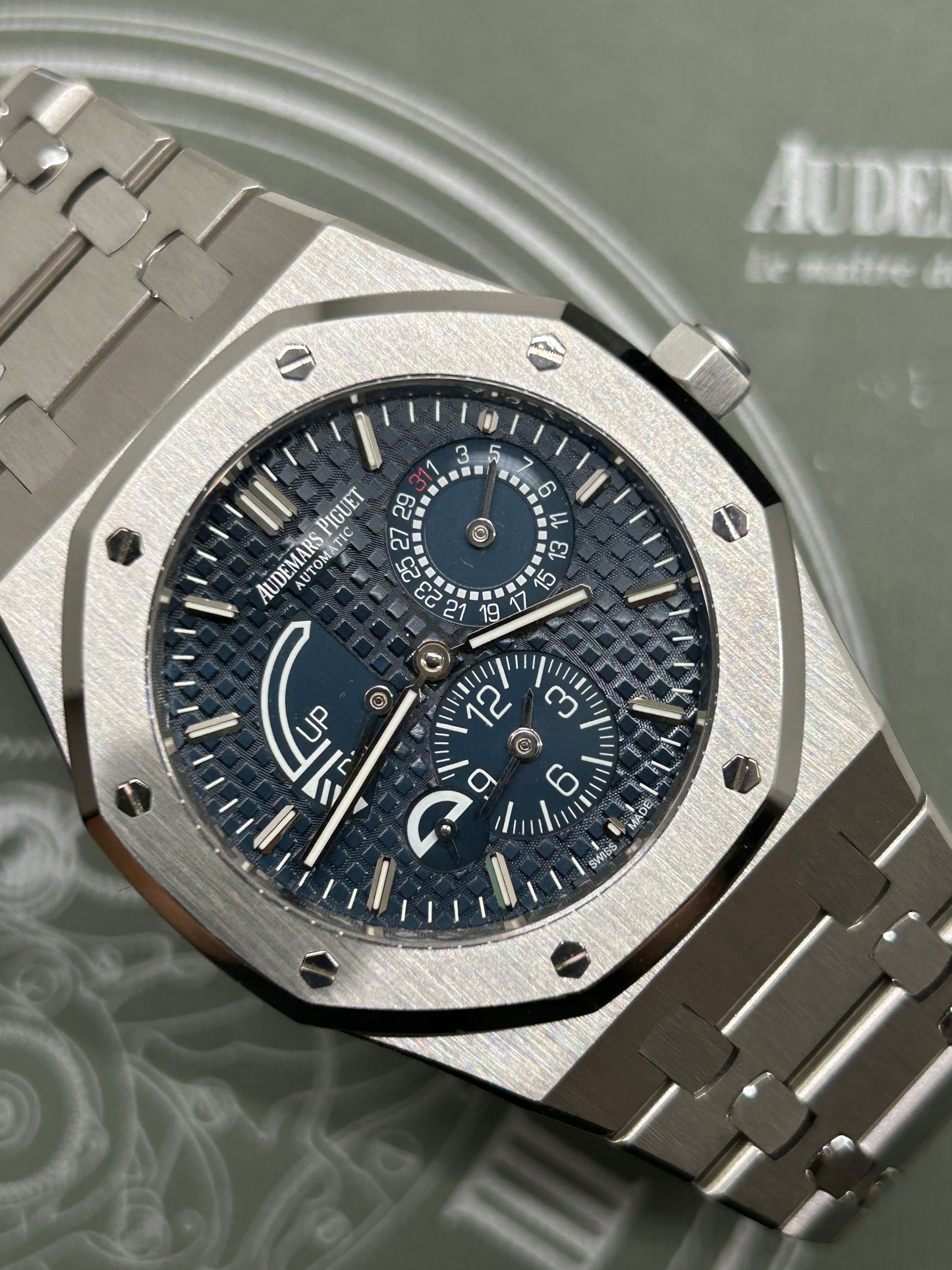 Audemars Piguet - Royal Oak Dual Time 39mm - Blue Dial - Ref 26124ST.OO.D018CR.01- AP Bracelet - Year 2016