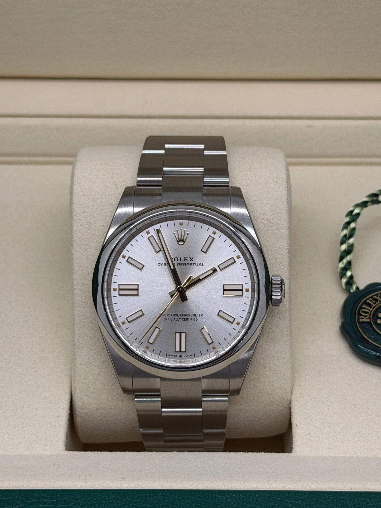 Rolex Oyster Perpetual 41 Silver Dial - New 2026 - Partially Stickers Ref 134300