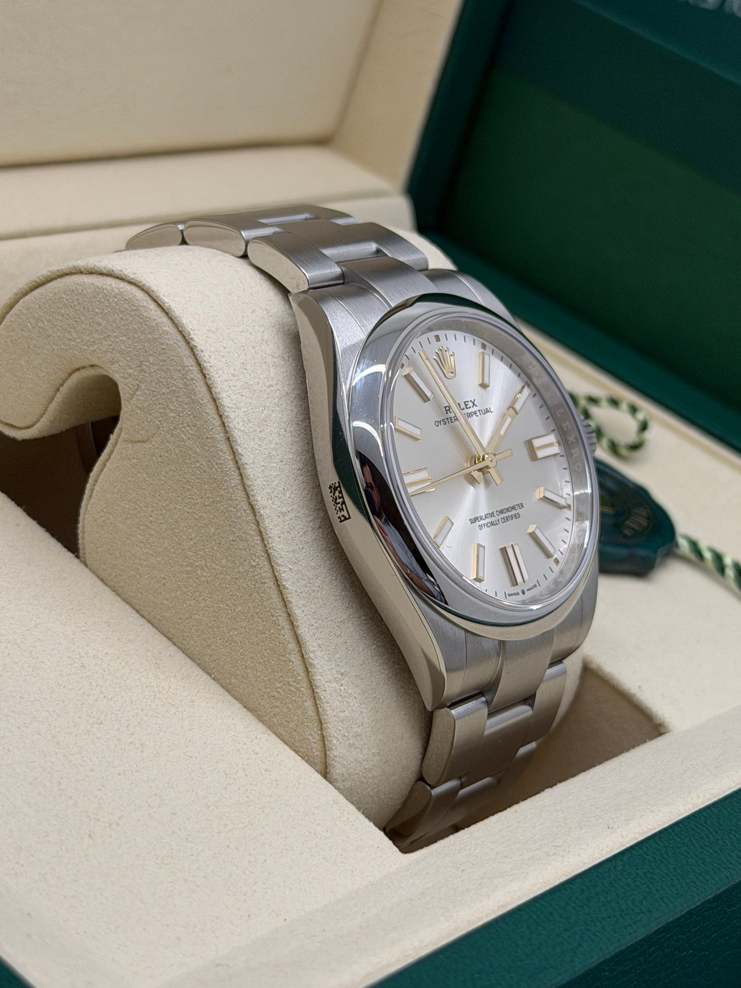 Rolex Oyster Perpetual 41 Silver Dial - New 2026 - Partially Stickers Ref 134300