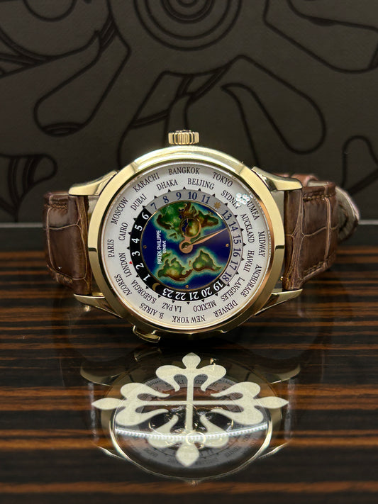 Patek Philippe World Time 38.5mm - Enamel Dial - 18Kt Yellow Gold - Ref. 5231J-001 - Year 2019
