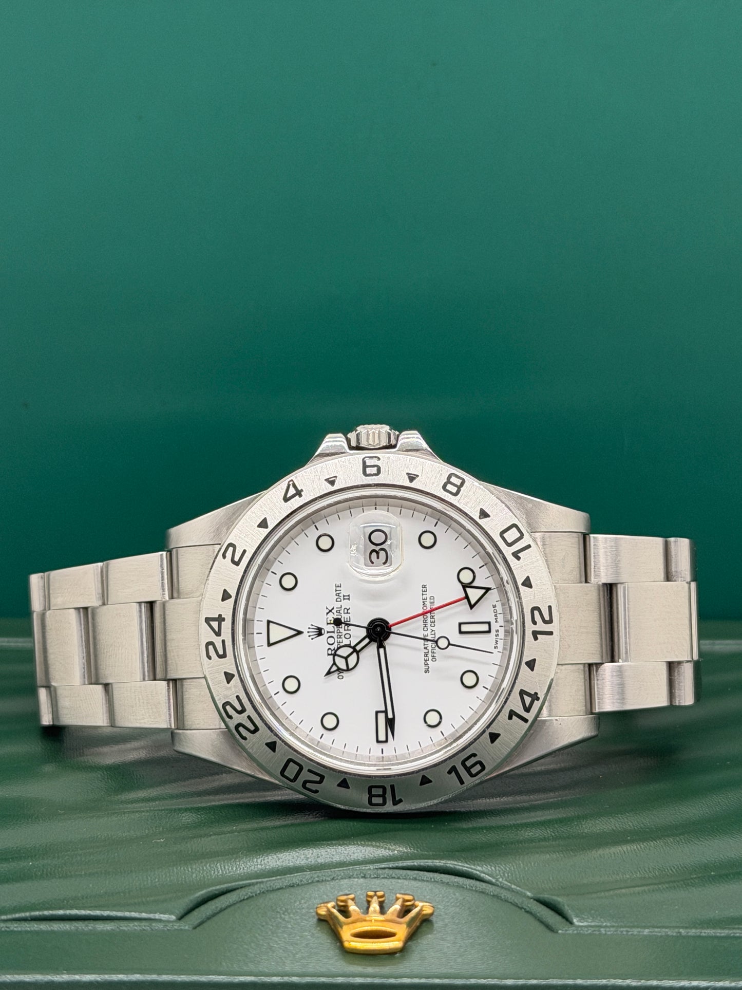 Rolex Explorer II Polar White - Year 2006 Ref 16570