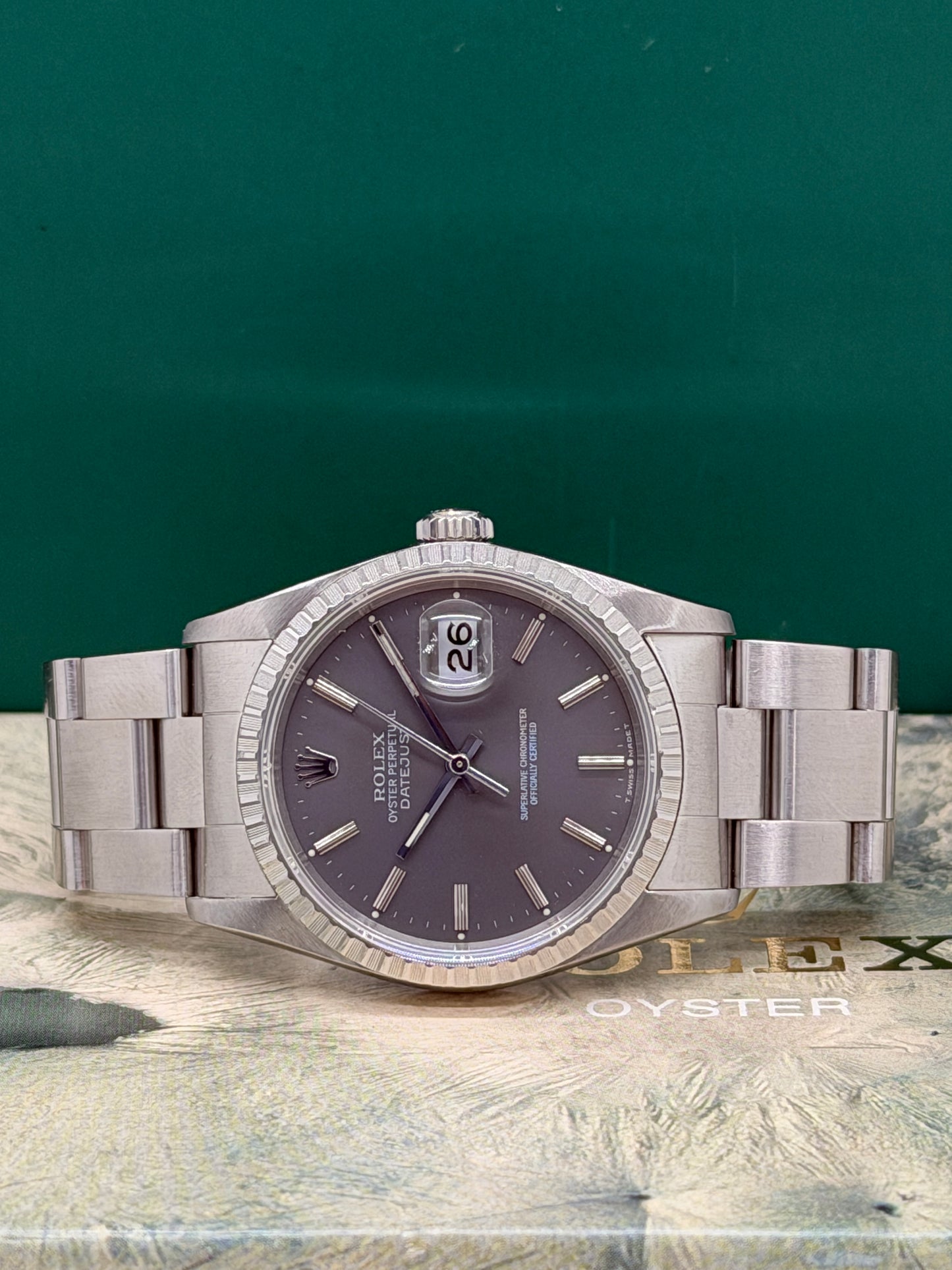 Rolex Datejust 36 Ref.16220 - Grey Dial - Year 1990