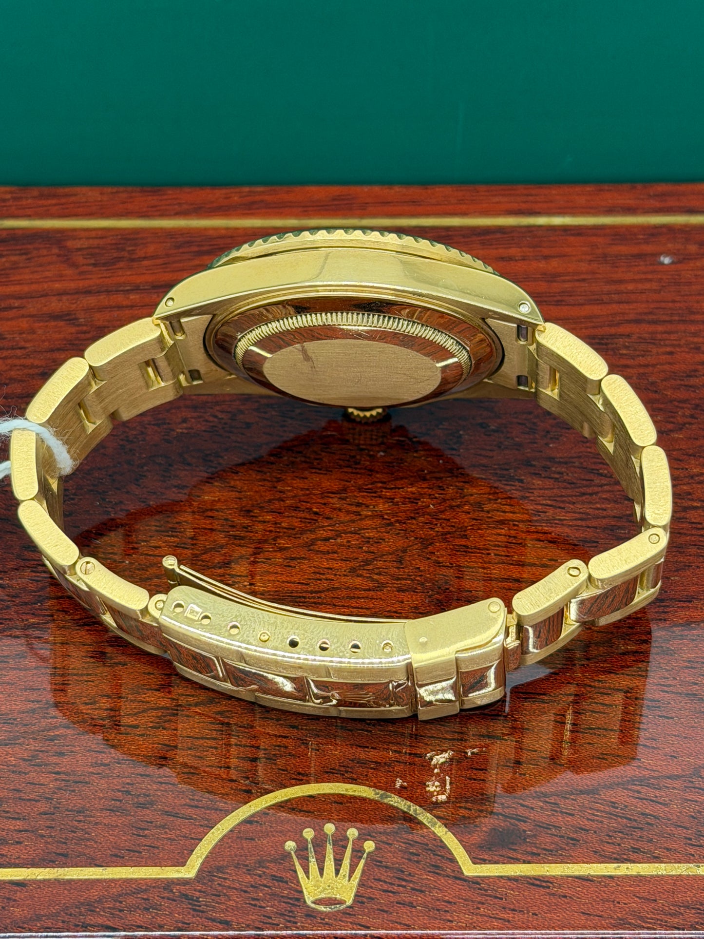 Rolex Submariner Date Ref.16618 - Yellow Gold - Blue Dial - Year 1990
