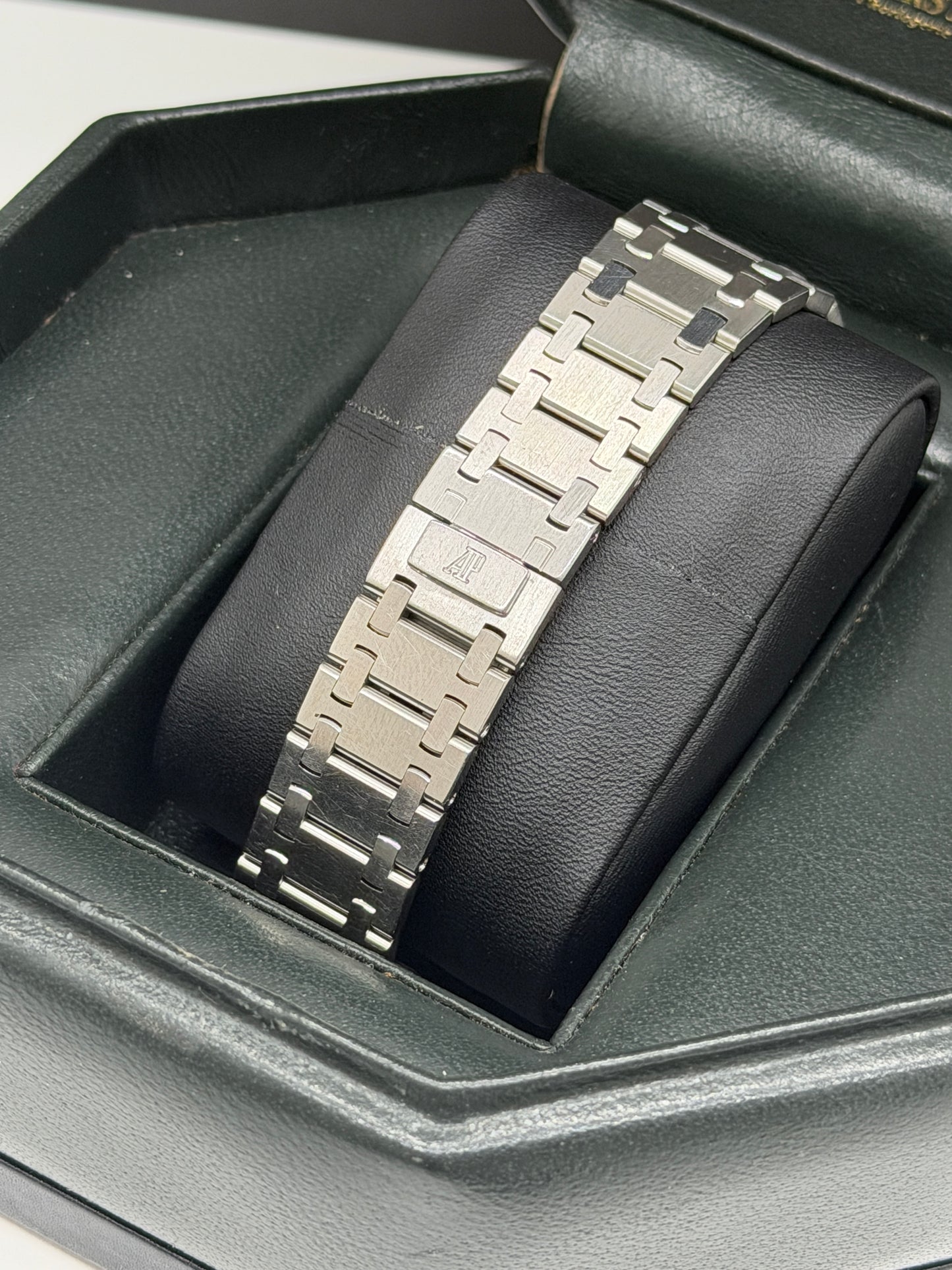Audemars Piguet Royal Oak Jumbo 39mm - Blue Dial - Ref 15002ST.OO.0944ST.01 Extract From The Archives AP 2026 - Year 2026