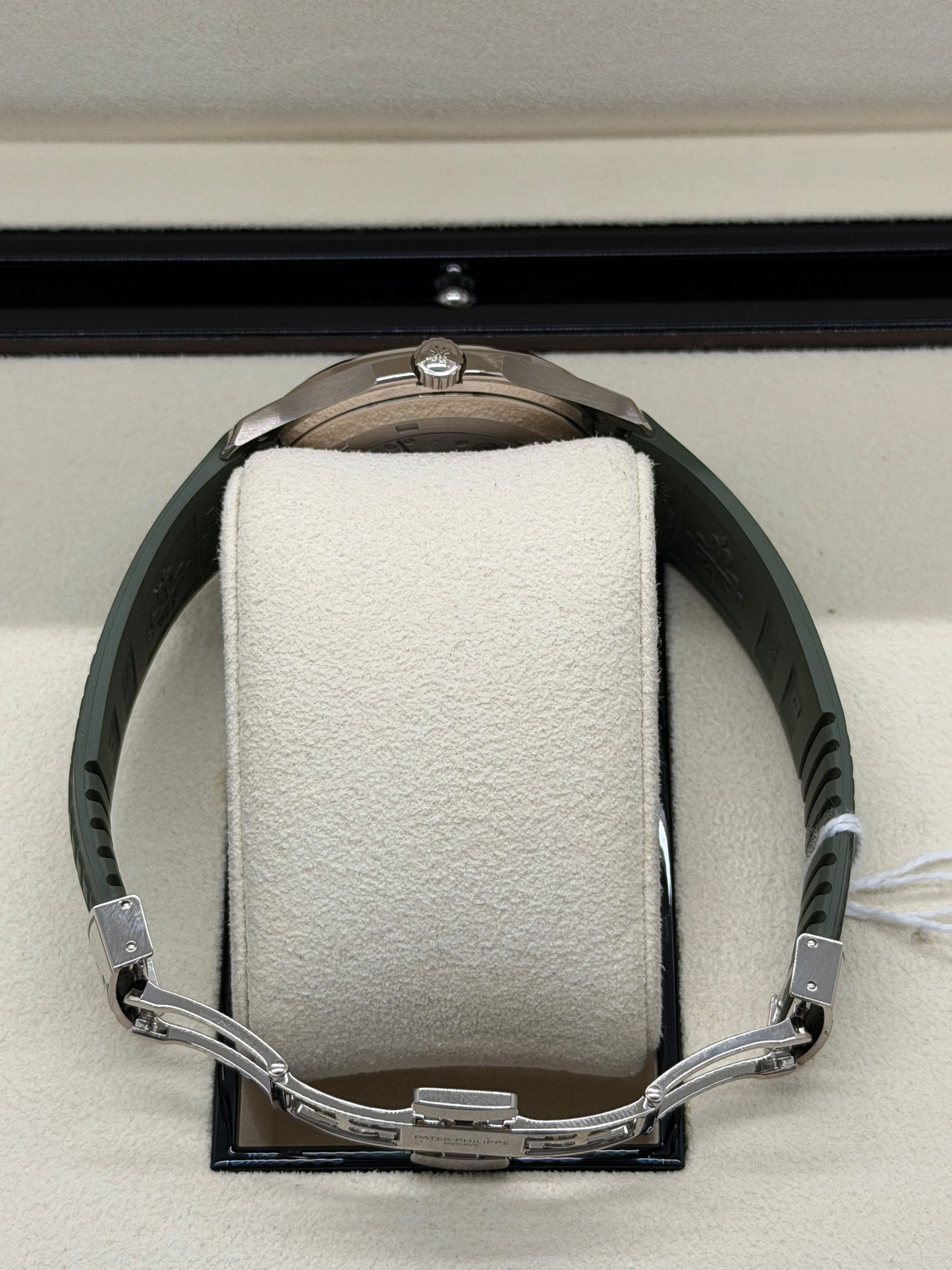 Patek Philippe Aquanaut Green Dial - White Gold Ref 5168G-010 - Year 2022