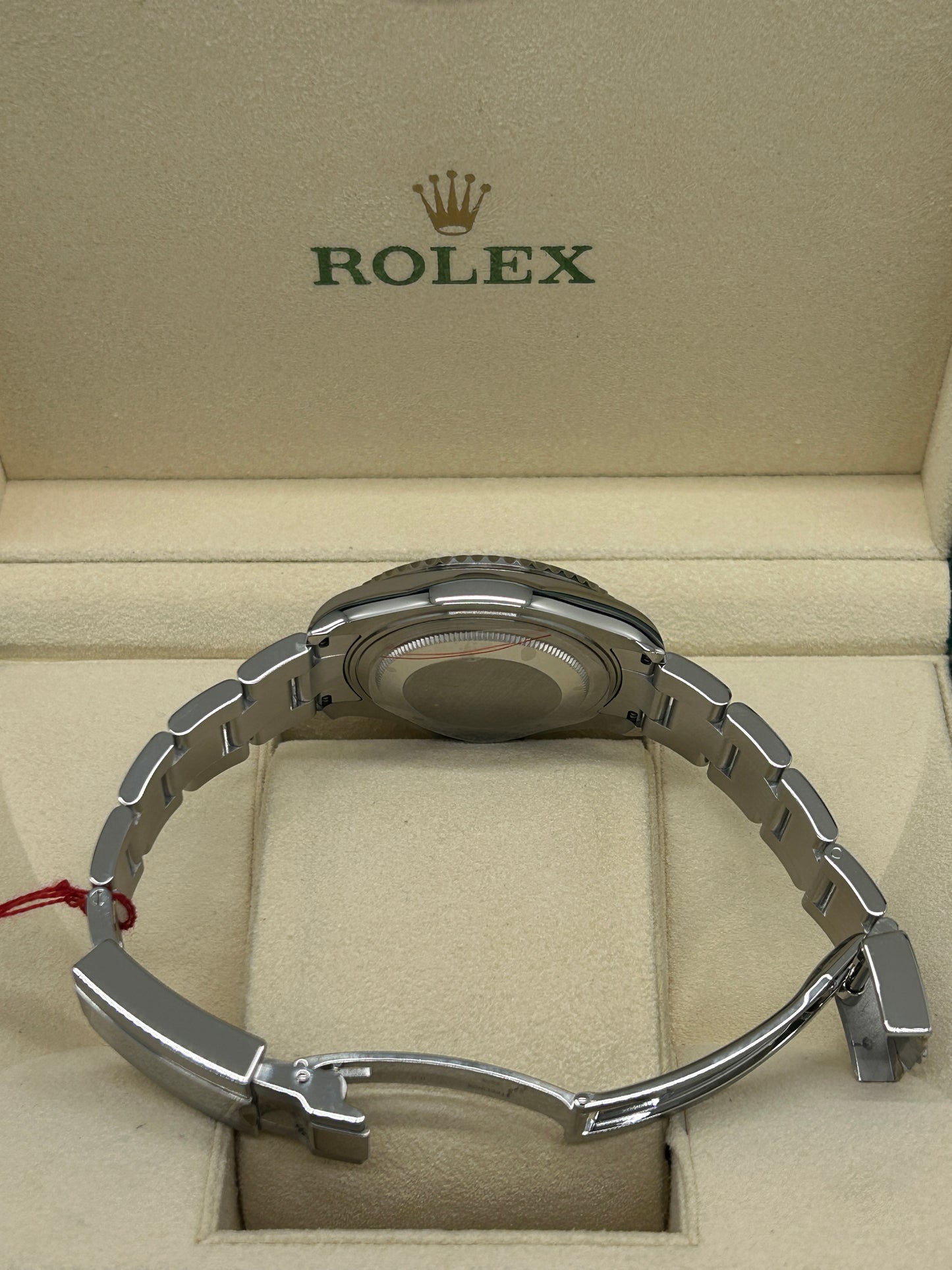 Rolex Yacht-Master 37mm - Rhodium Dial - Ref. 268622 - Like New 2023