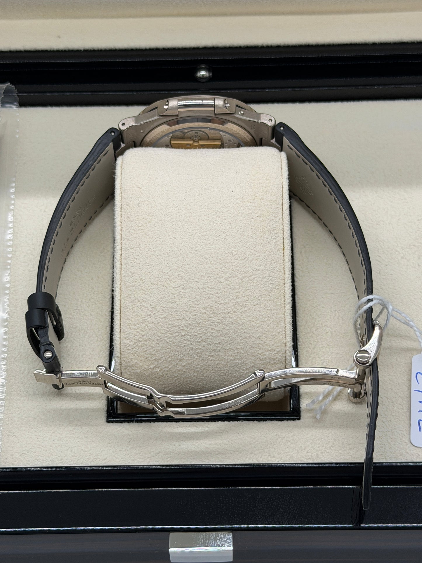 Patek Philippe Nautilus Ref. 5712G-001 - White Gold - Grey Dial Like New - Double Strap - Year Dec 2023