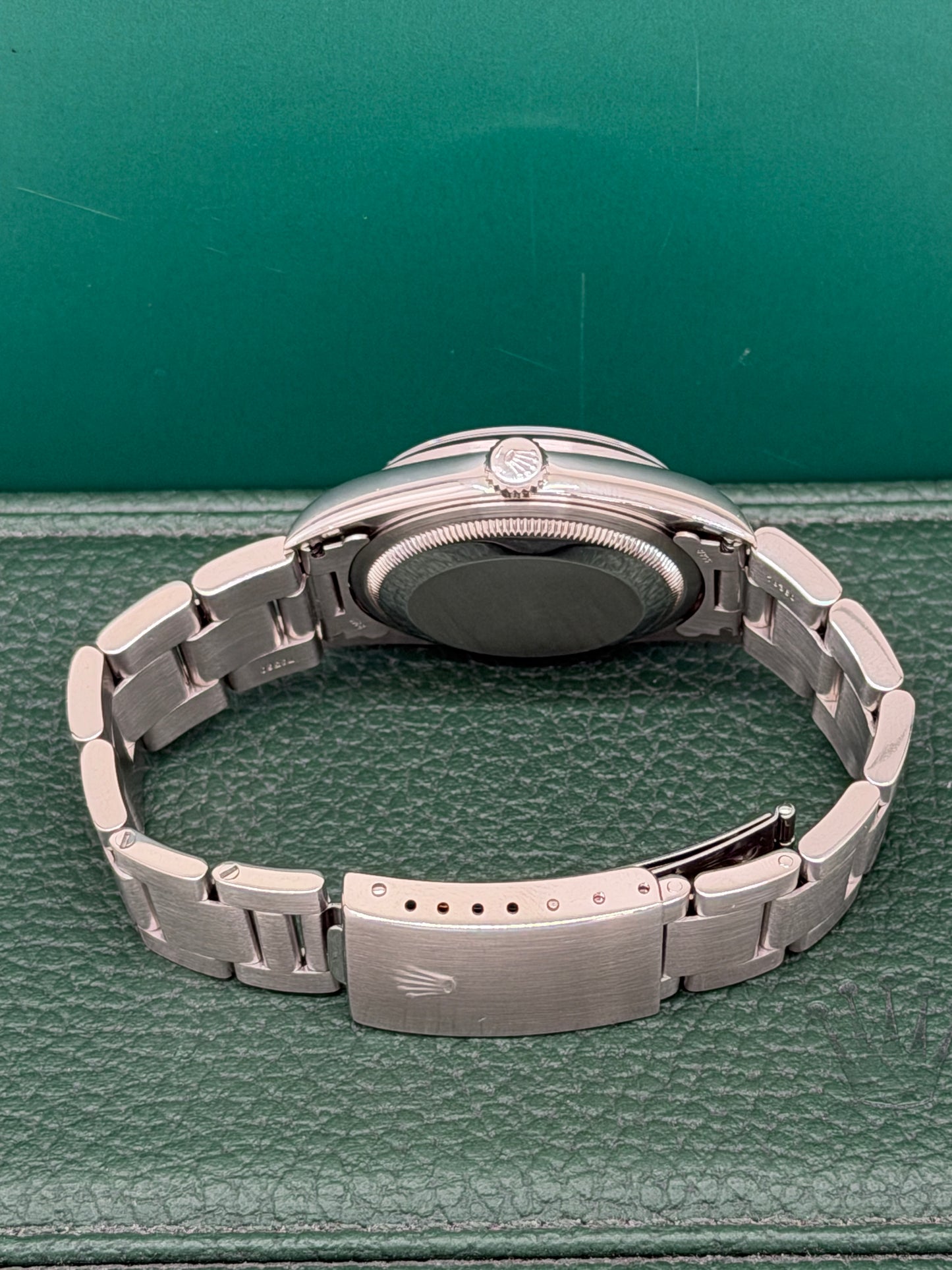 Rolex Datejust 36 Ref.16200 - Black Dial - Year 2004