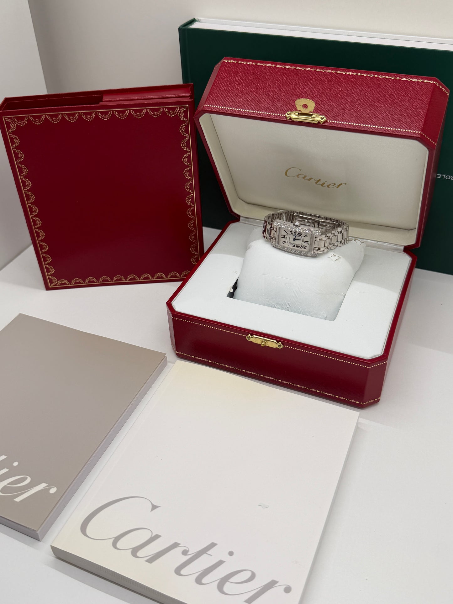 Cartier Tank Américaine Ladies - Ref 1713 - 18Kt White Gold & Factory Diamonds - Year 2000