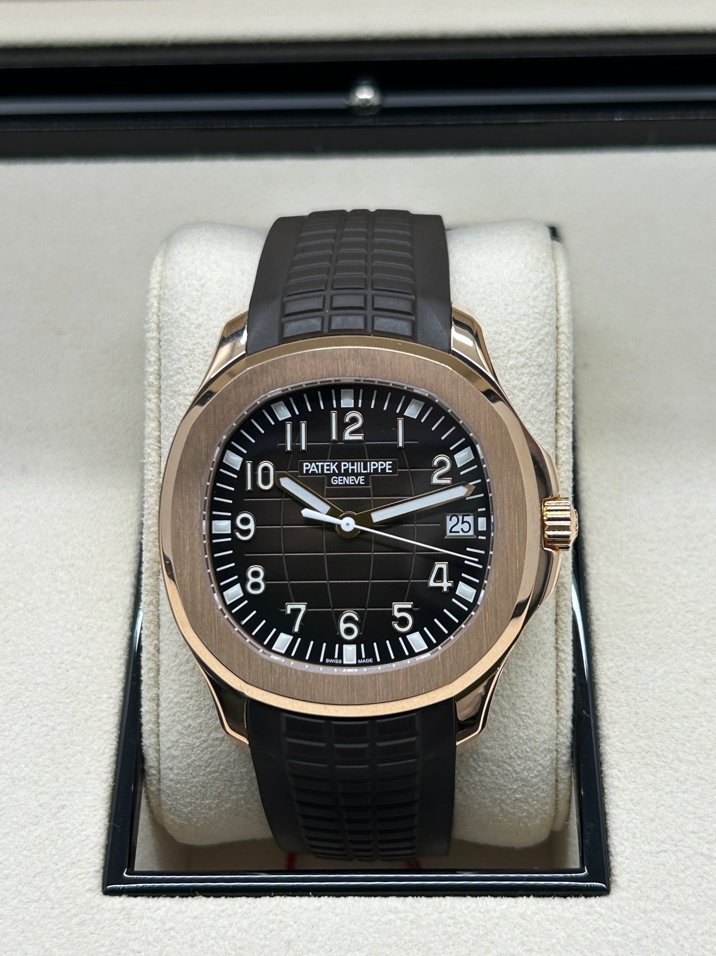 Patek Philippe Aquanaut - Brown Dial - 18kt Rose Gold - Ref. 5167R-001 - Year 2018 - ITA