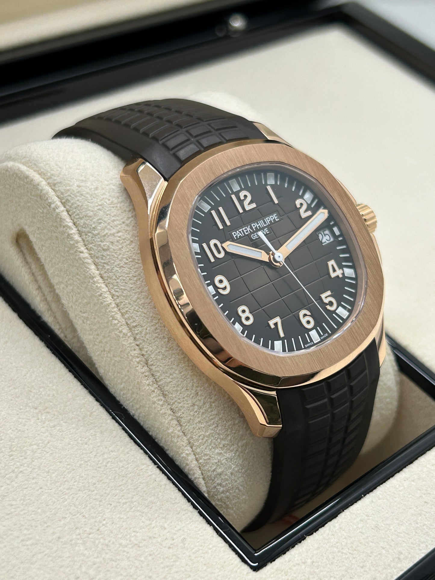 Patek Philippe Aquanaut - Brown Dial - 18kt Rose Gold - Ref. 5167R-001 - Year 2018 - ITA