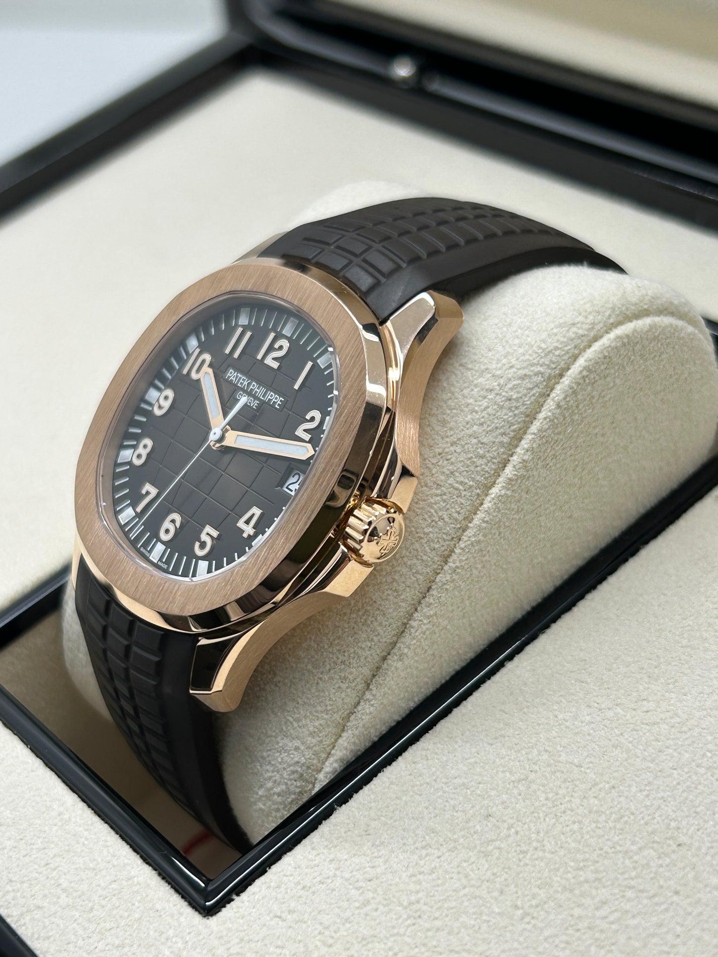 Patek Philippe Aquanaut - Brown Dial - 18kt Rose Gold - Ref. 5167R-001 - Year 2018 - ITA