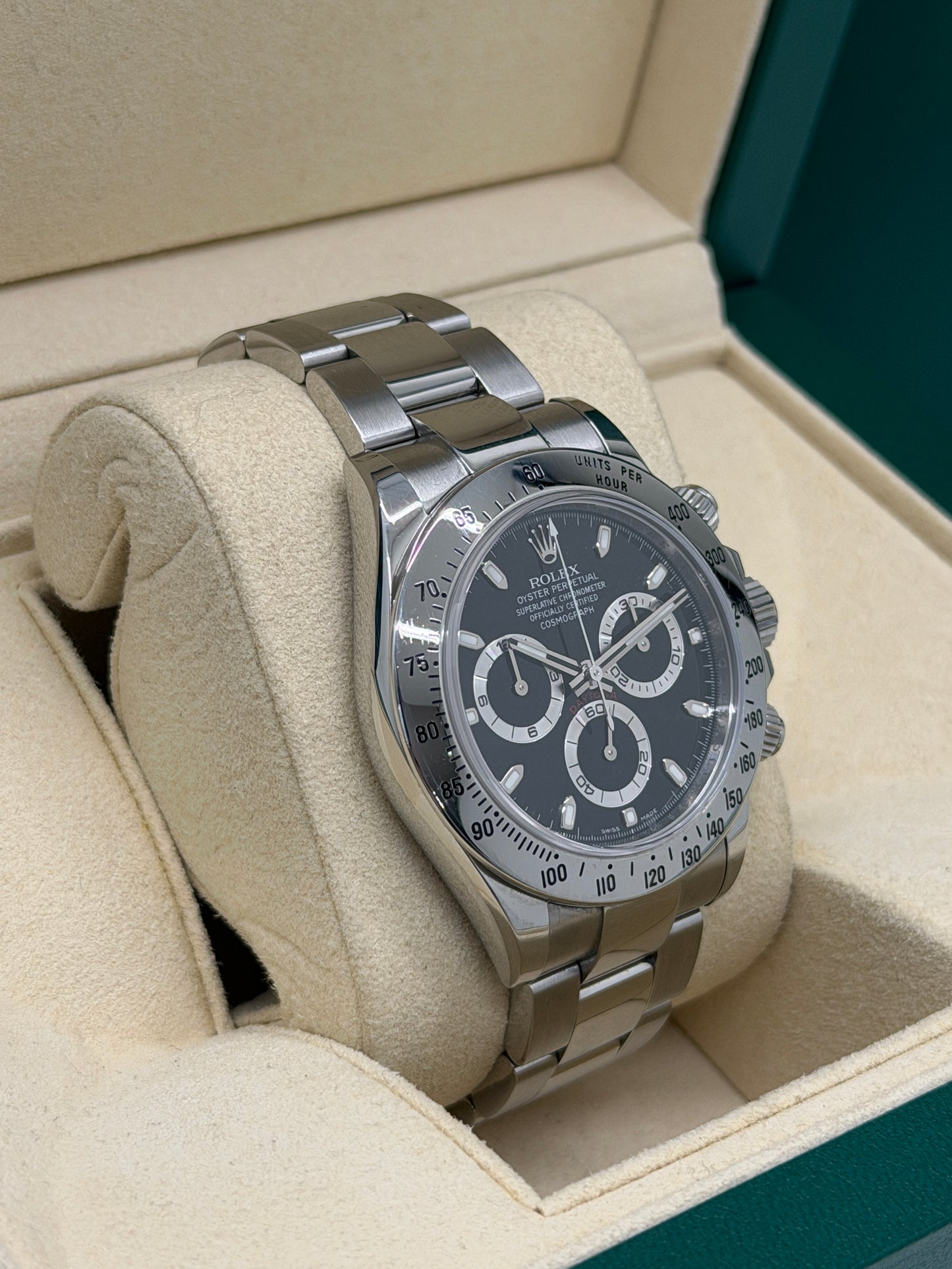 Rolex Daytona Black Dial - Chromalight - Year 2015 Ref - 116520