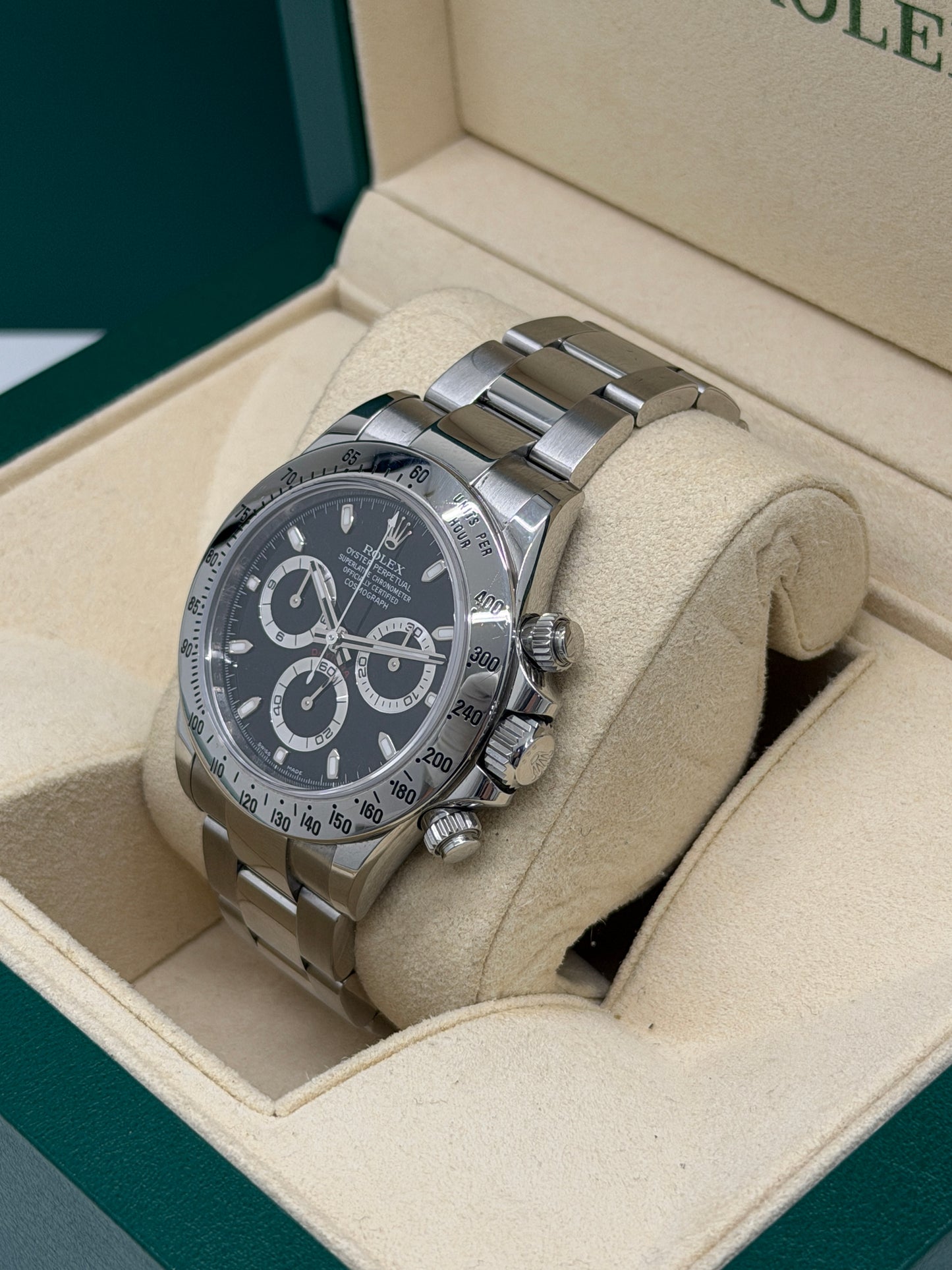 Rolex Daytona Black Dial - Chromalight - Year 2015 Ref - 116520