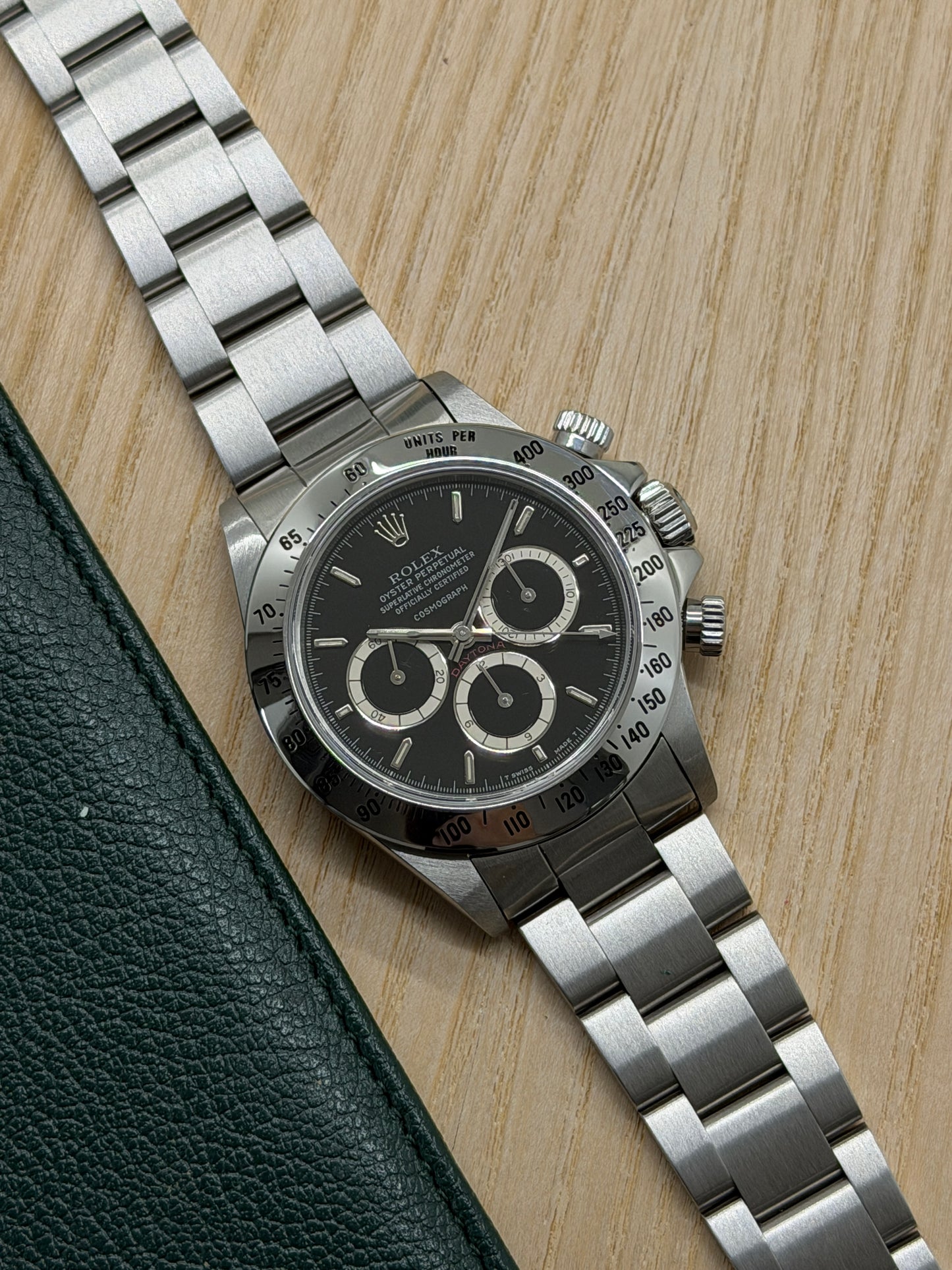 Rolex Daytona "El Primero" - Floating Black Dial - 225 Scale - SER L Ref 16520 - Year 1989