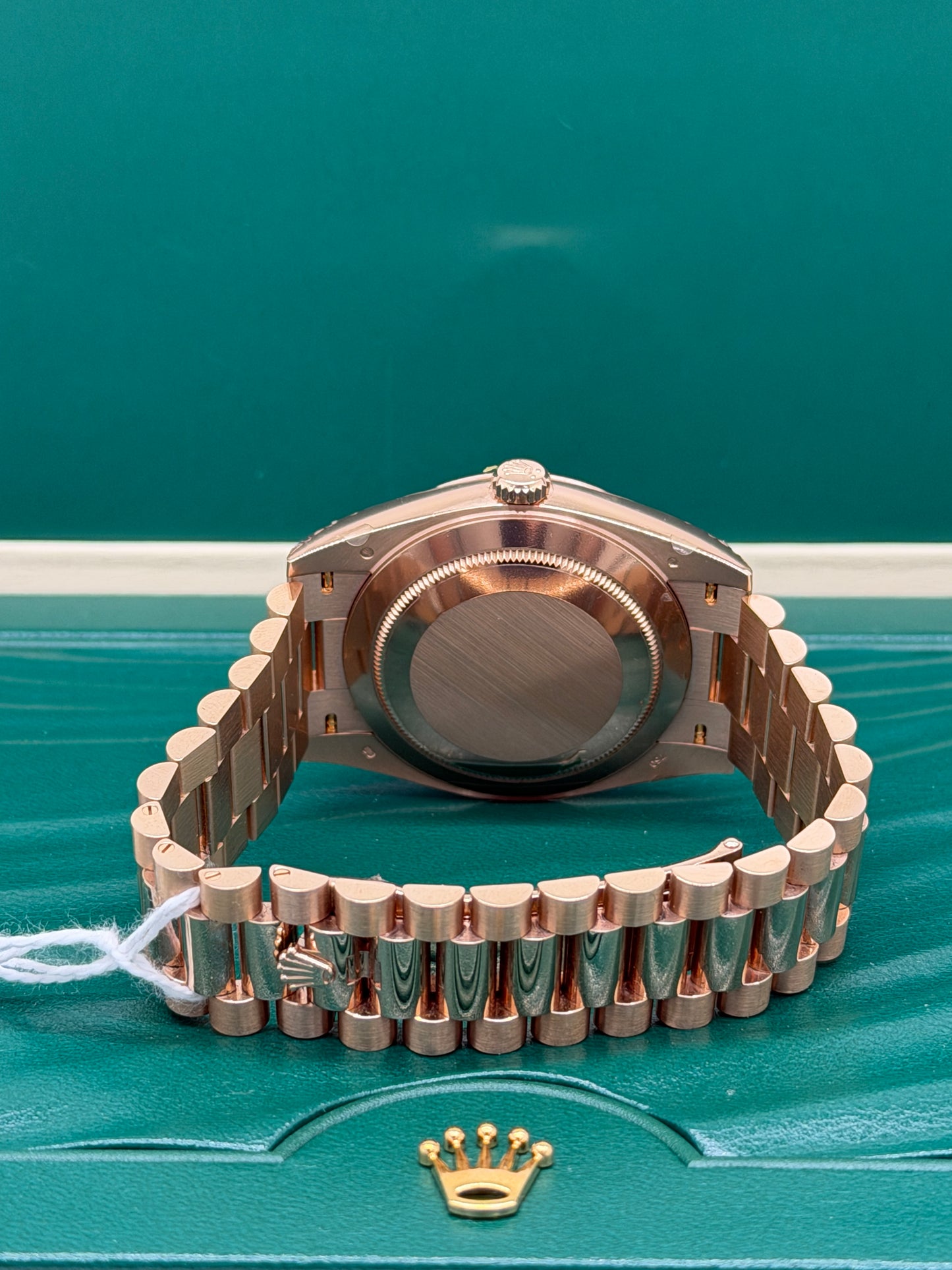 Rolex Day-Date 40 Ref.228235 - Everose - Olive Green Dial - Stickers - Year 2020