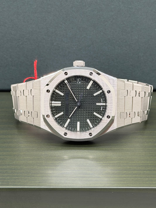 Audemars Piguet Royal Oak 41mm - Ref 15510ST.OO.1320ST.09 - Green Dial - Year 2023