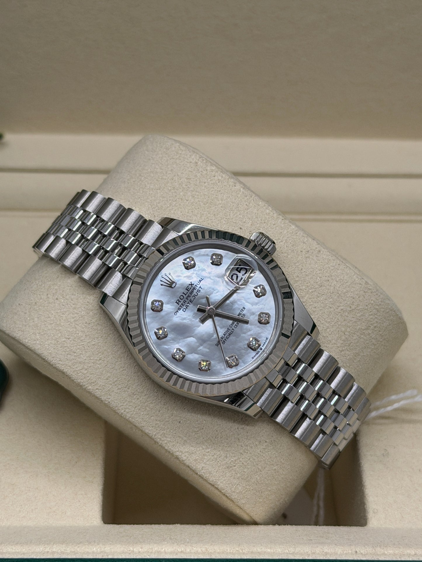 Rolex Datejust 31 - MOP Diamond Dial - Ref 278274 - New 2026