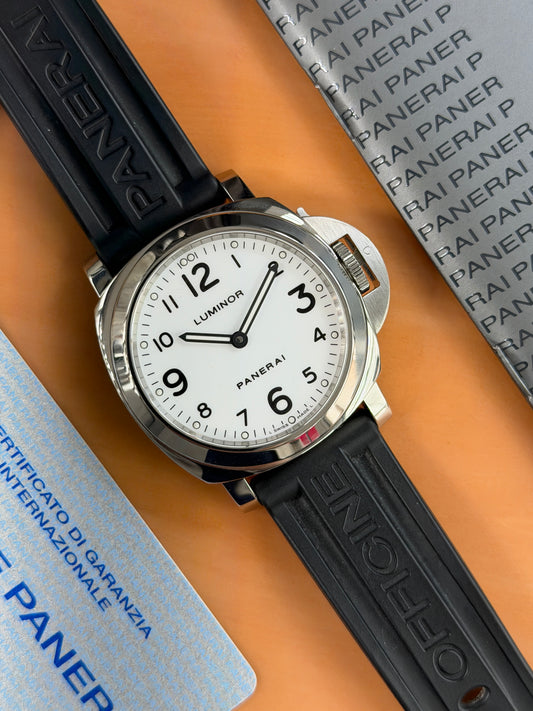 Panerai Luminor Base 44mm - White Dial - Manual - Year 2005 Ref. PAM00114