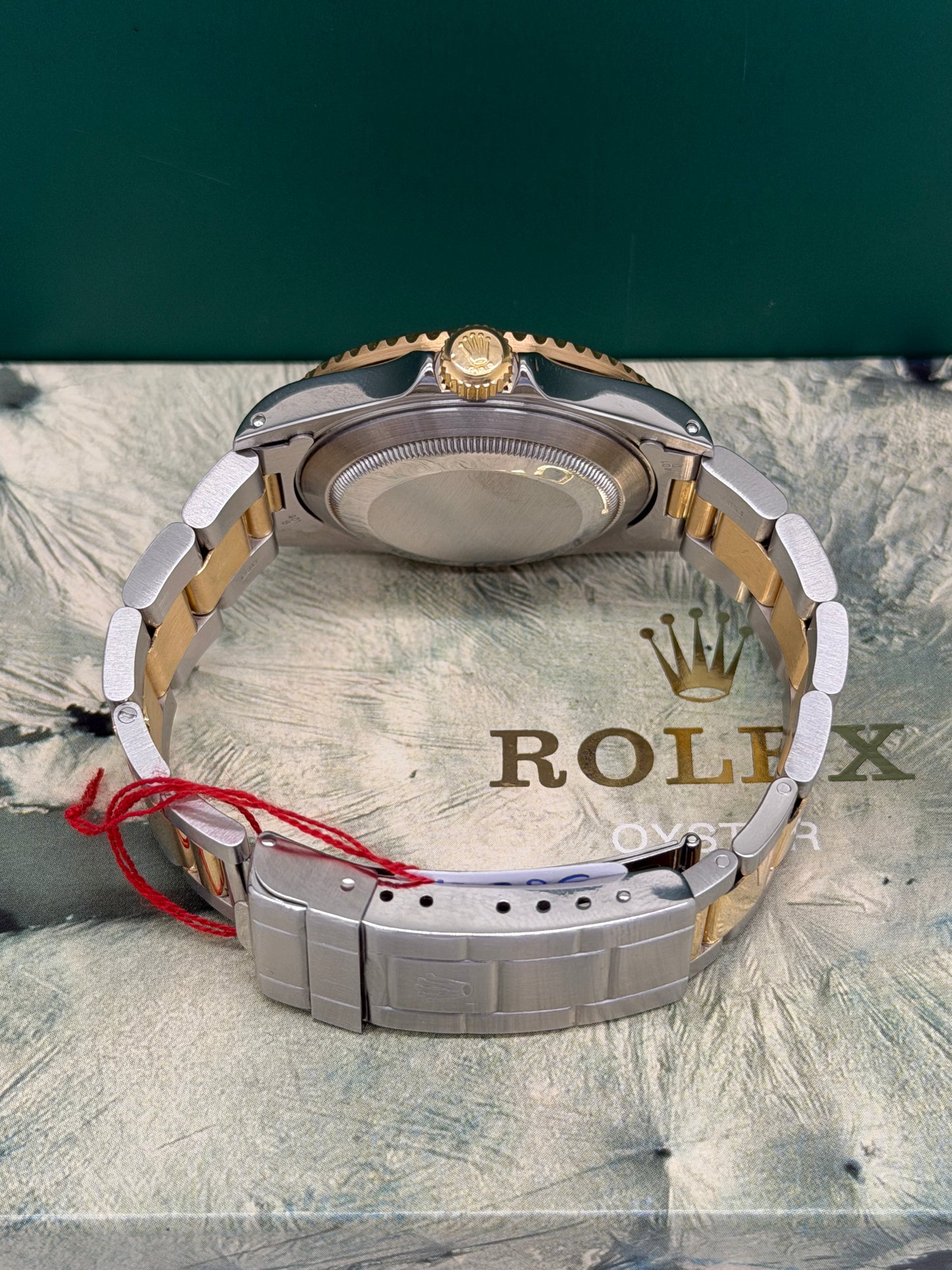 Rolex Submariner Date Blue Dial - Yellow Gold & Steel - Ref 16613 - Year 1990