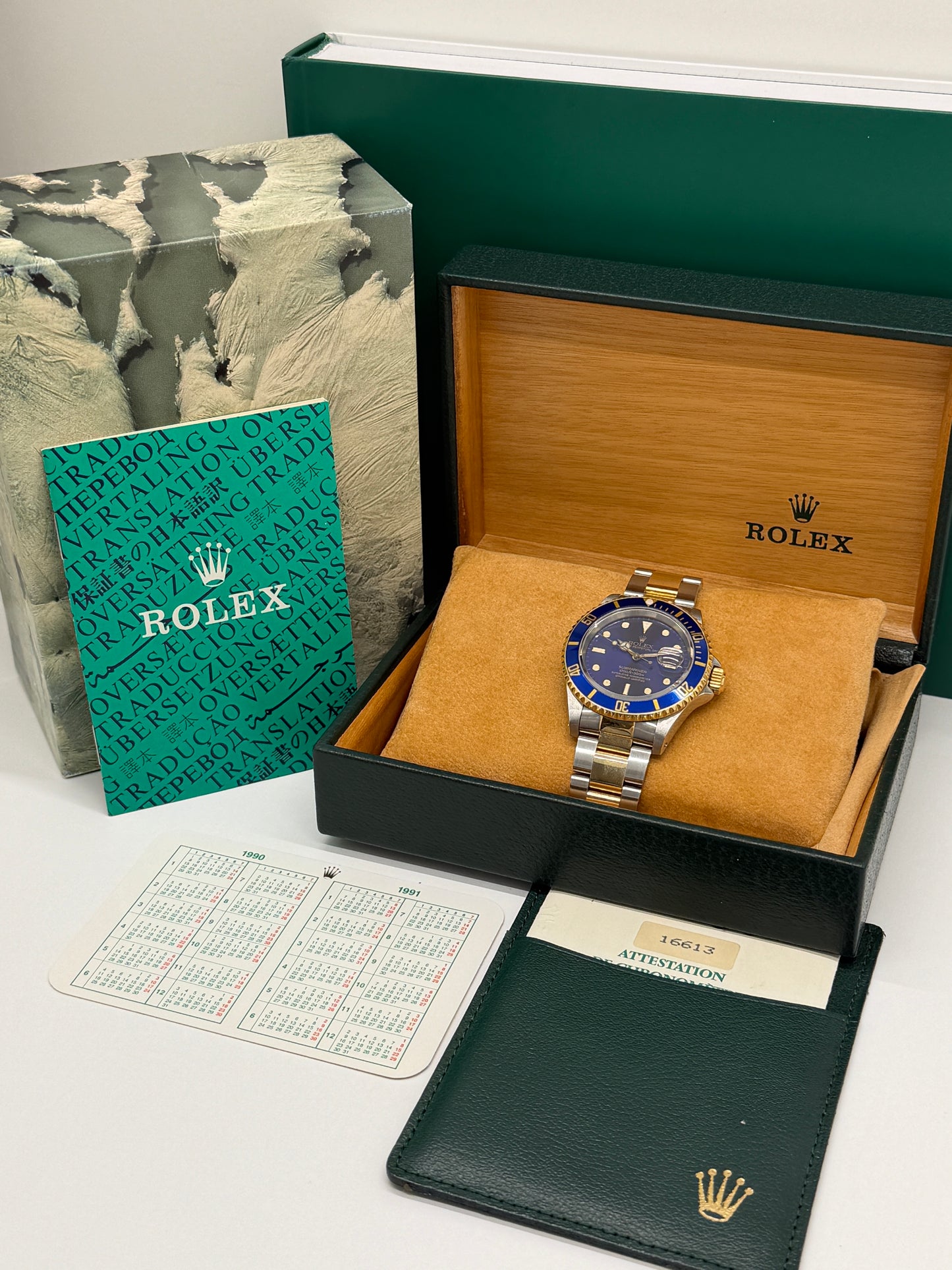 Rolex Submariner Date Blue Dial - Yellow Gold & Steel - Ref 16613 - Year 1990