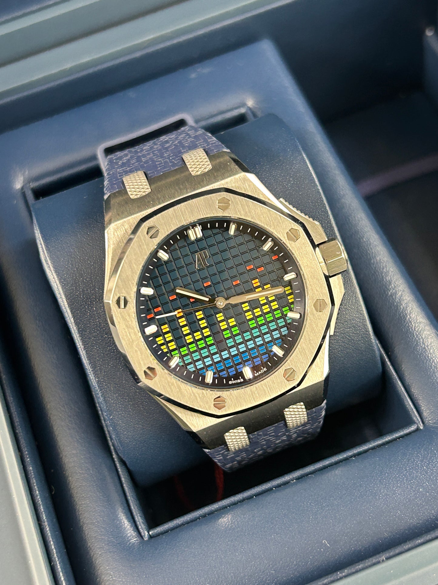 Audemars Piguet Royal Oak Offshore Selfwinding - Music Edition 37mm Limited Edition 500pz - Ref 77600TI.OO.A343CA.01 - Year 2022