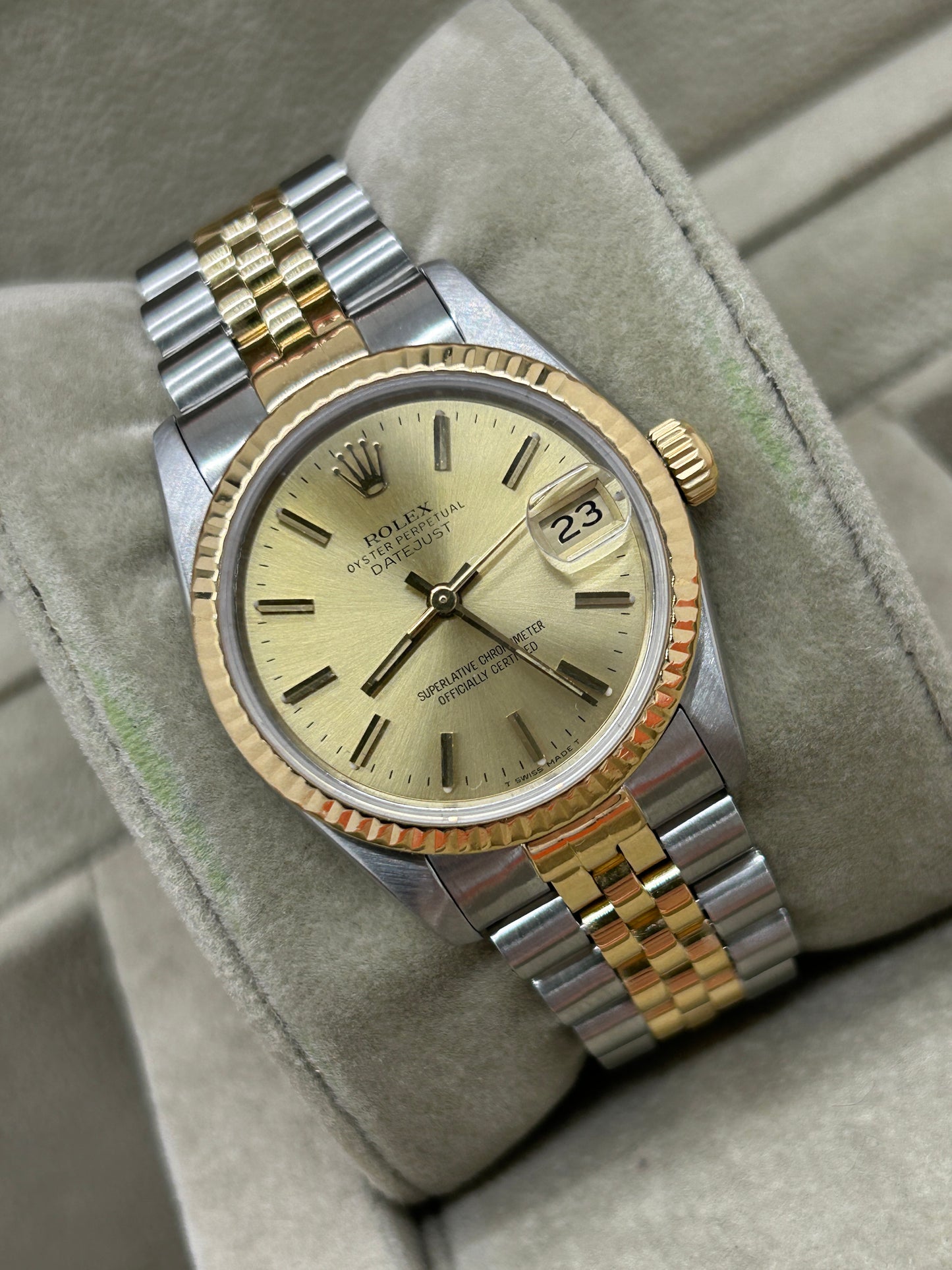 Rolex Datejust 31 - 18Kt yellow Gold - Champagne Dial - Ref 68273 - Year 1985