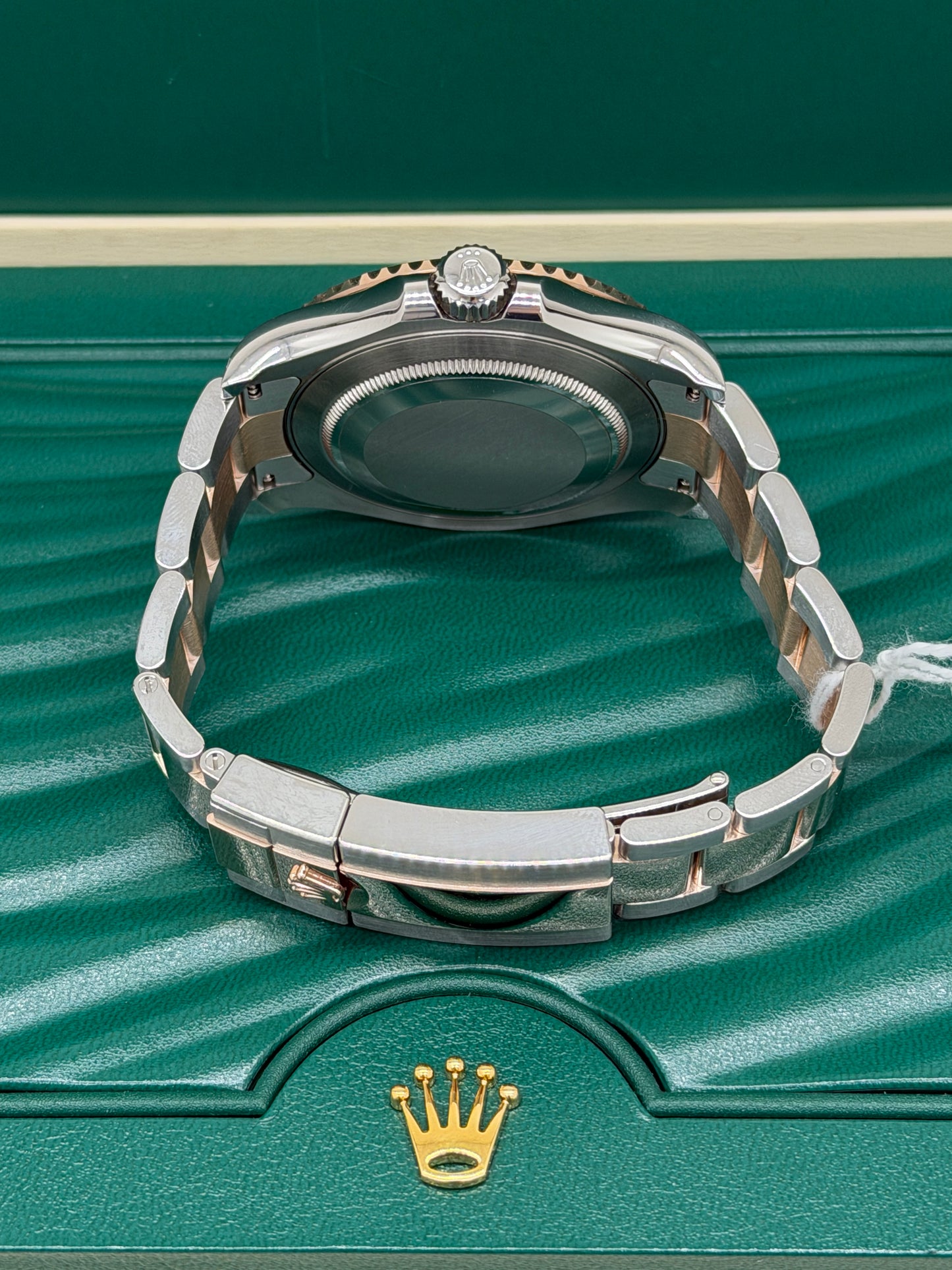 Rolex Yacht-Master 40 - 18Kt Rose Gold & Steel - Black Dial- Ref 126621 - Year 2023