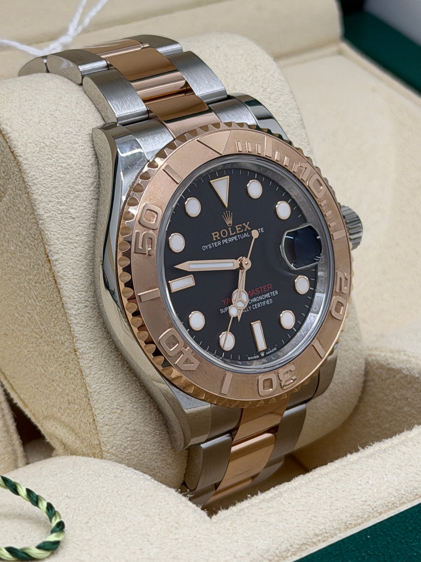 Rolex Yacht-Master 40 - 18Kt Rose Gold & Steel - Black Dial- Ref 126621 - Year 2023