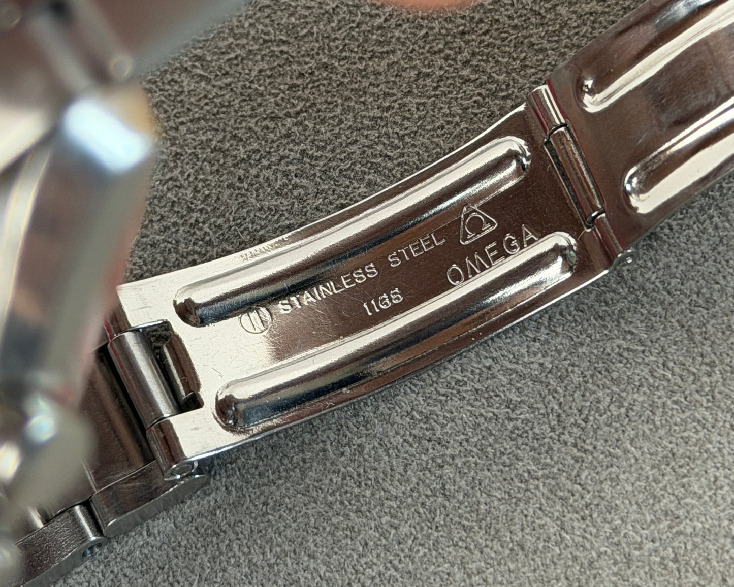 Omega Speedmaster Professional Moonwatch Apollo - Soyuz - Limited Edition Ita 500pz Ref. ST145.022 - Year 1976 - Omega Extract From The Archives