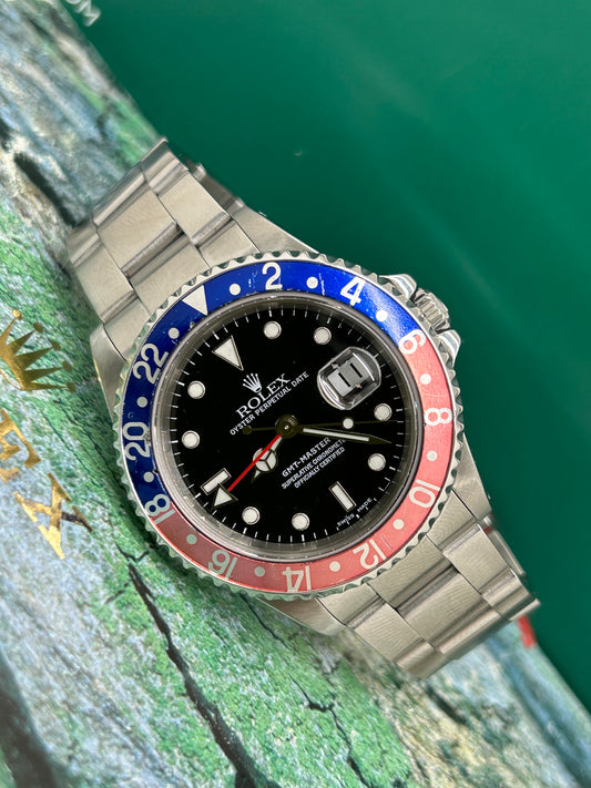 Rolex GMT-Master II - Pepsi - Faded Pink Bezel -  Ref 16710 - Year 2002