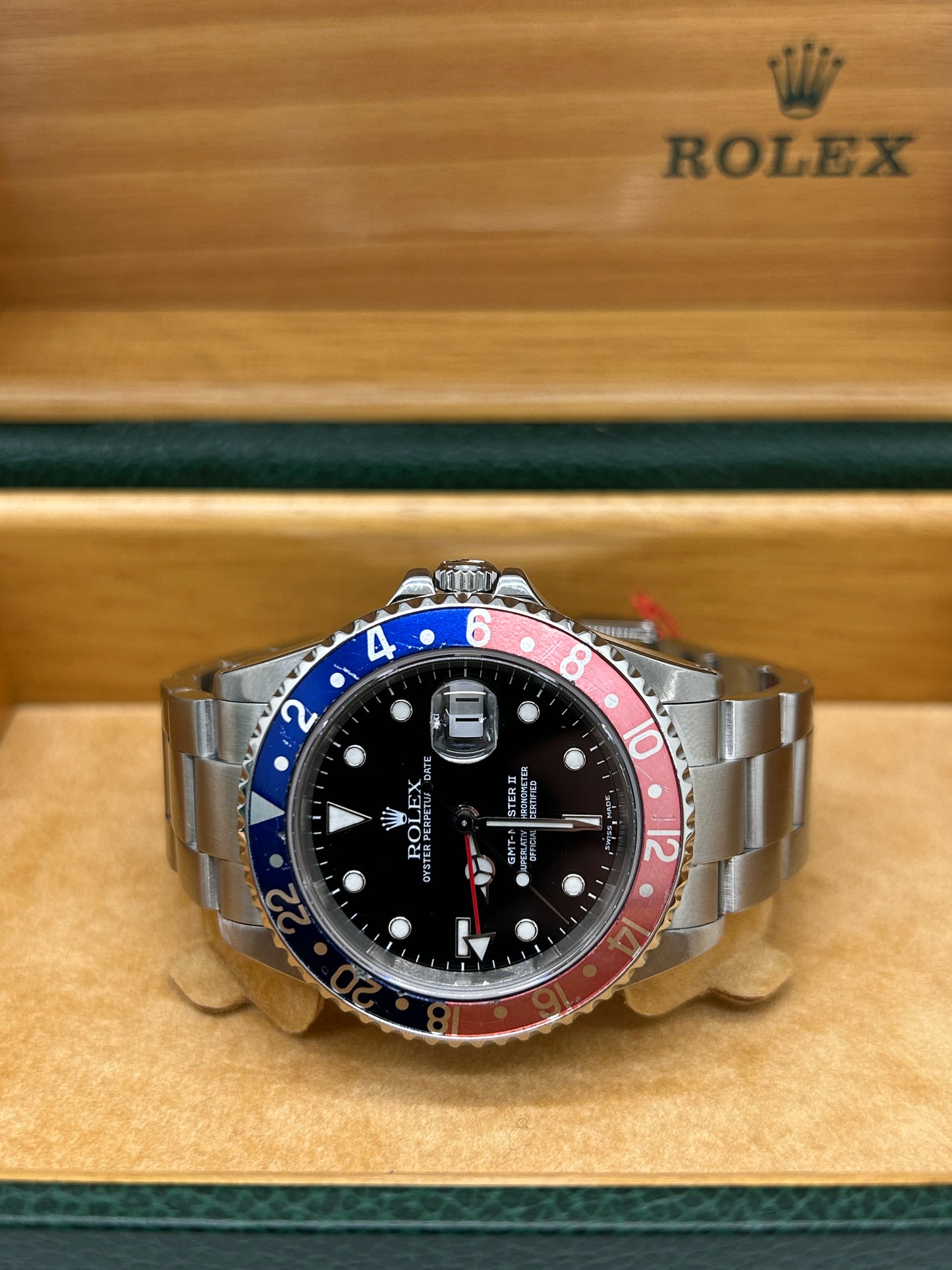 Rolex GMT-Master II - Pepsi - Faded Pink Bezel -  Ref 16710 - Year 2002